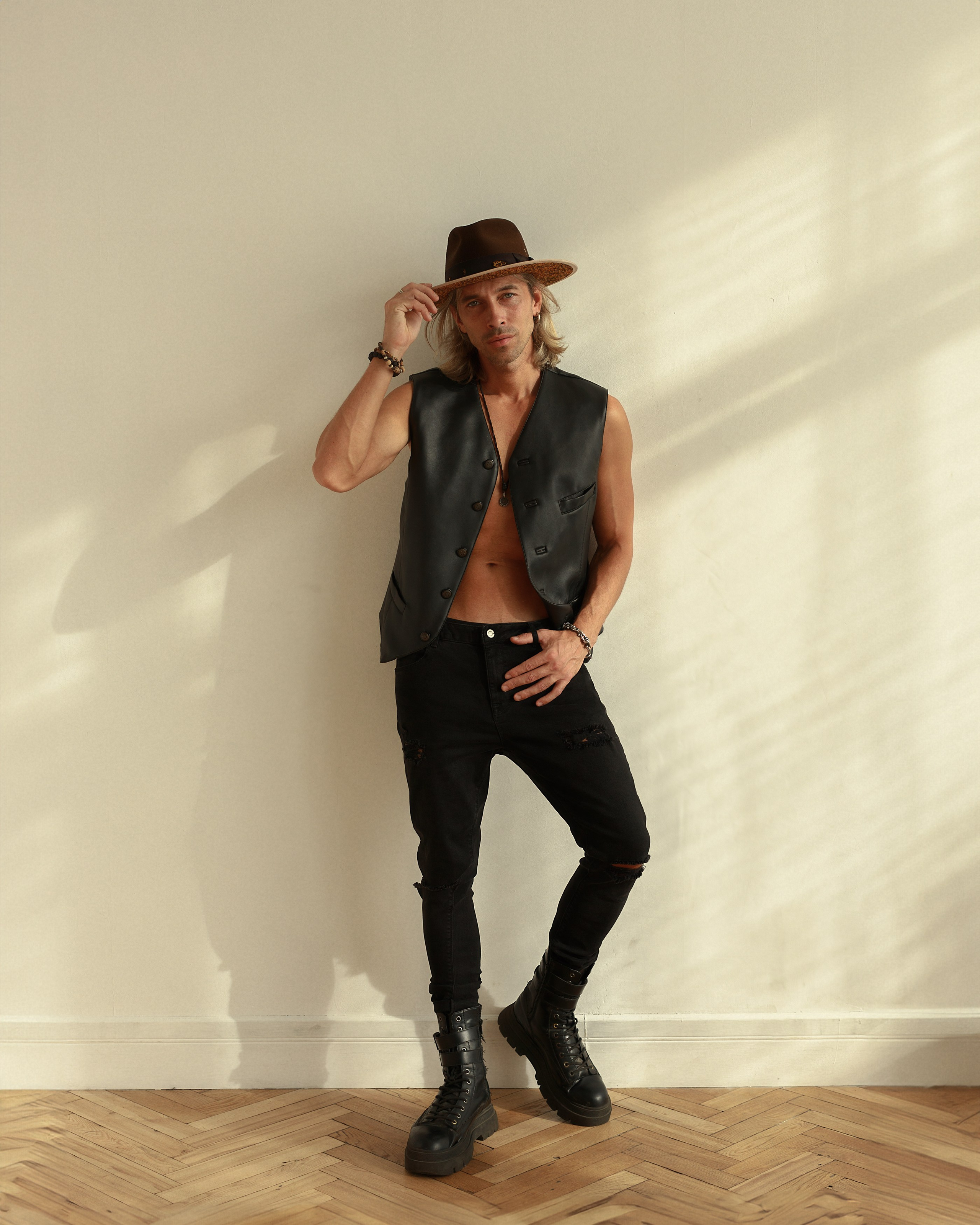 Тесты для Ивана. Игорь Березин — фотограф в Москве. Мужские портреты и коммерческая съёмка