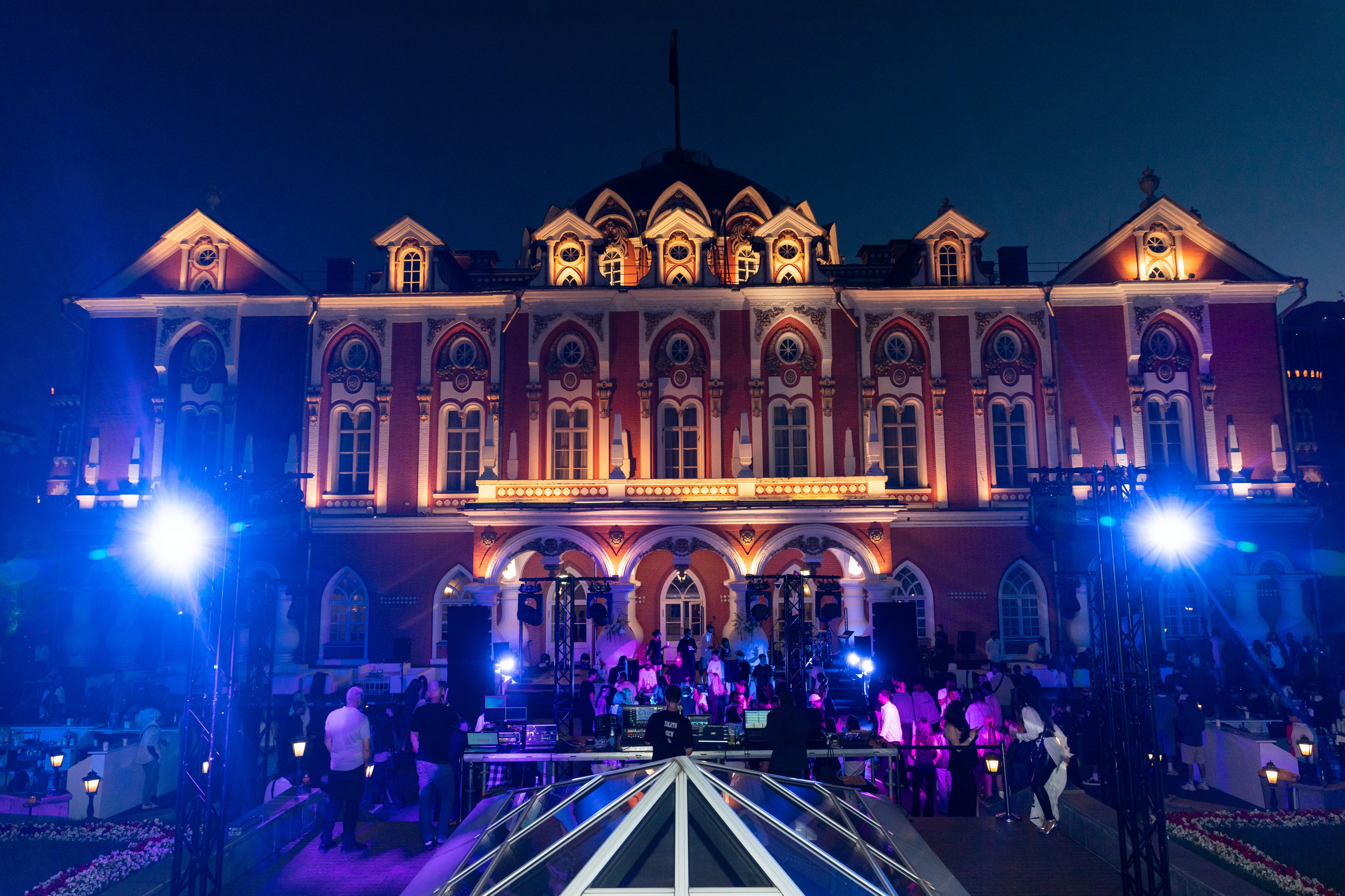 AESTHETIC ONLY в Петровском путевом дворце. Фотограф в Москве Яна Полосина