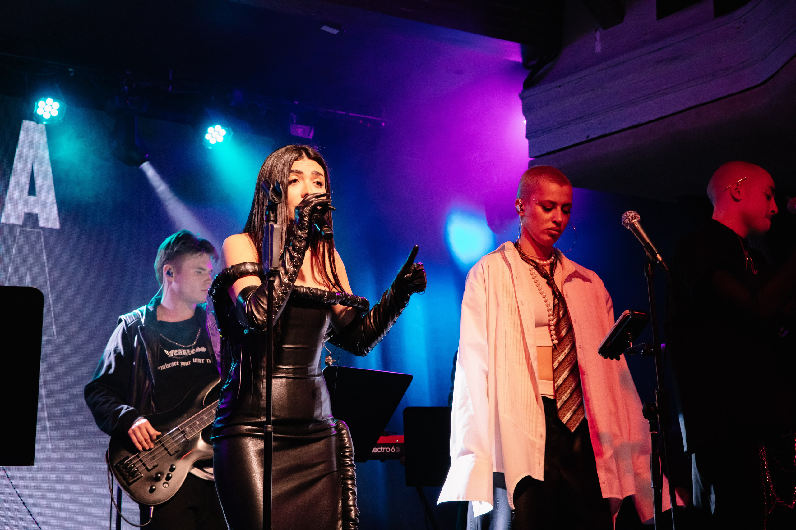 Nonna. Сольный концерт в Magnus Locus. Фотограф в Москве Яна Полосина