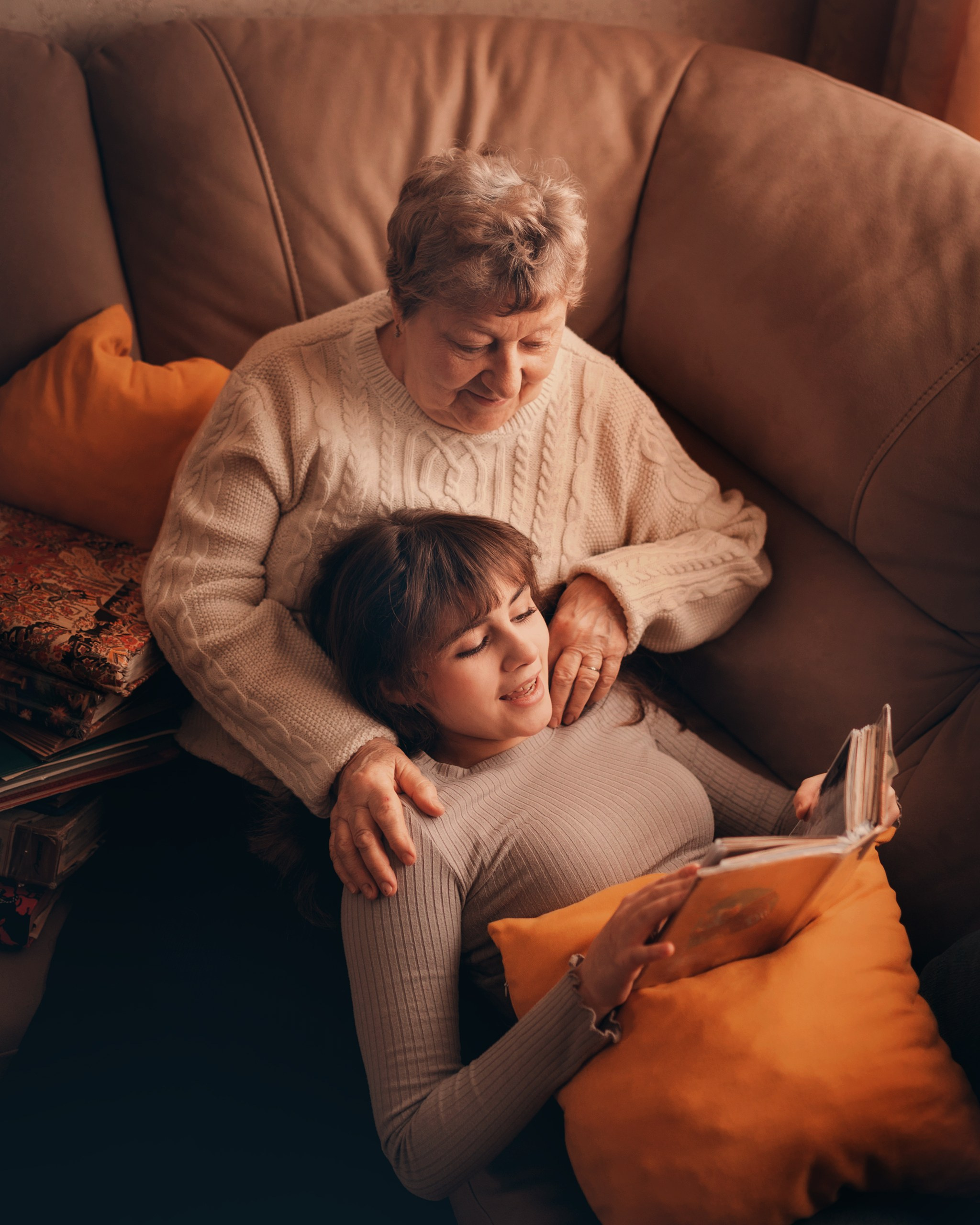 Домашняя фотосессия — бабушка с внучками. Детский и семейный фотограф Елена Михайлова в Москве