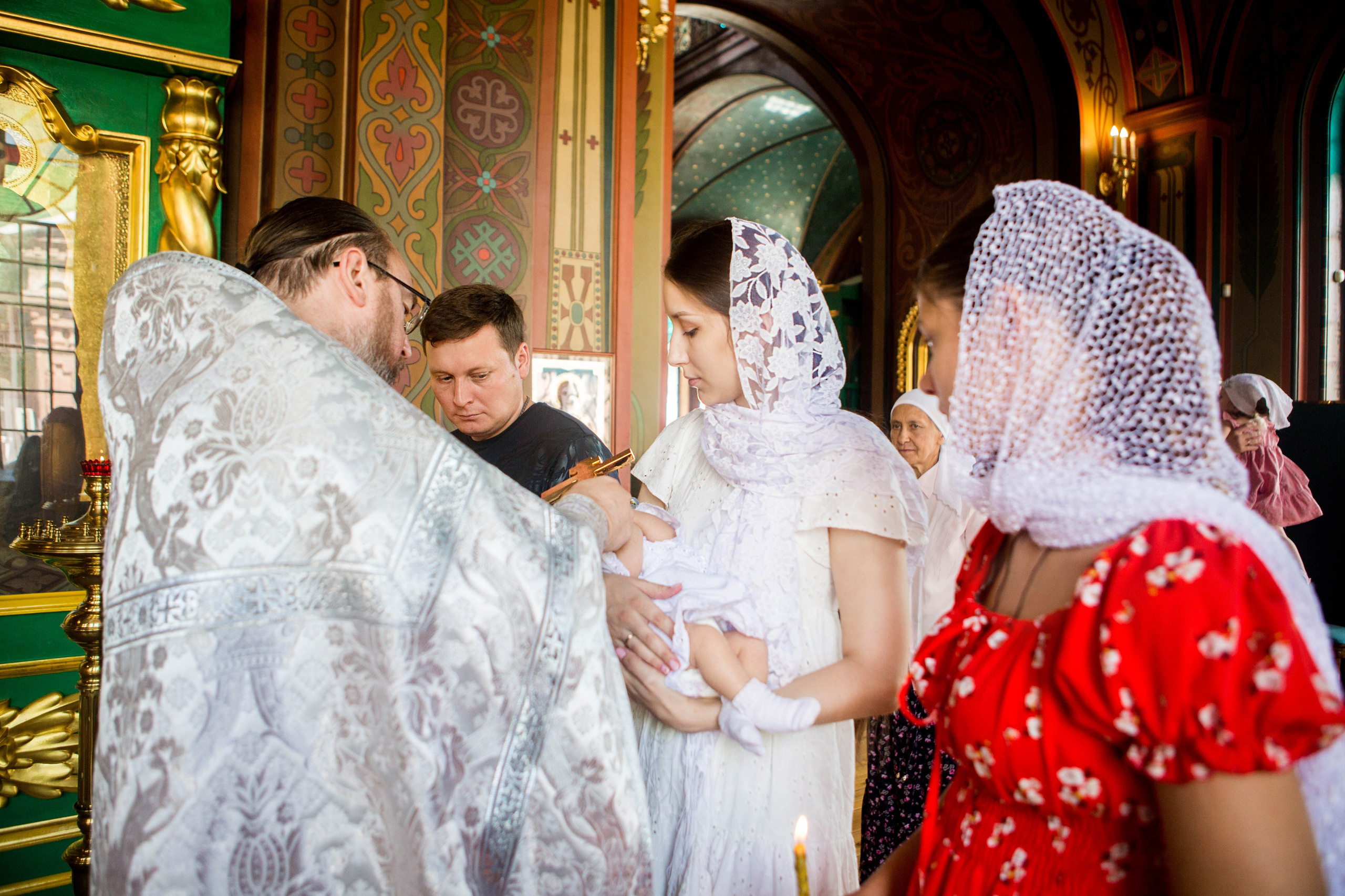Крещение Надежды. Свято-Троицкий собор. Свадебный семейный и детский фотограф в Краснодаре Карина Федоровская