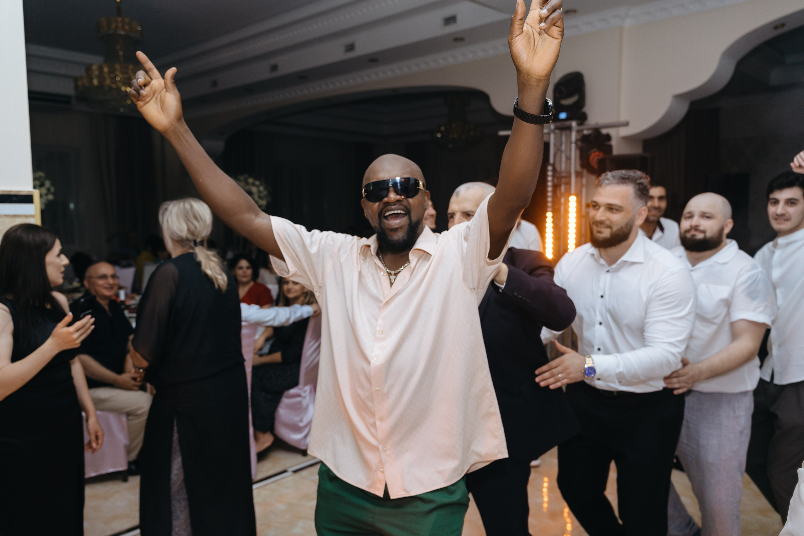 Артем и Лусине. Свадебный фотограф Красноярск Вязьминова Мария