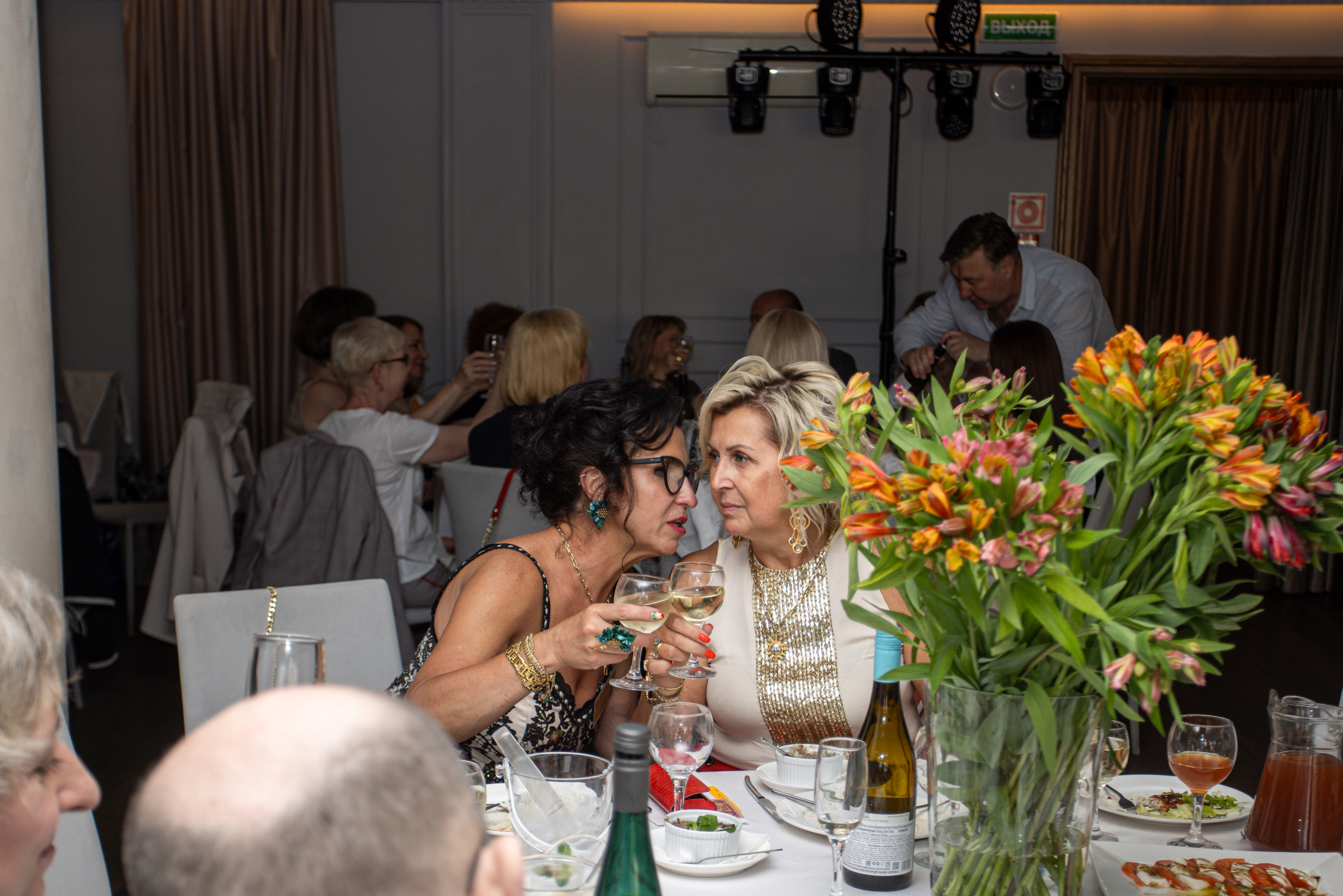 Встреча выпускников. Стоматологи СПб. Семейный фотограф в Вышнем Волочке — Ульяна Иванова | Фотосессии для всей семьи