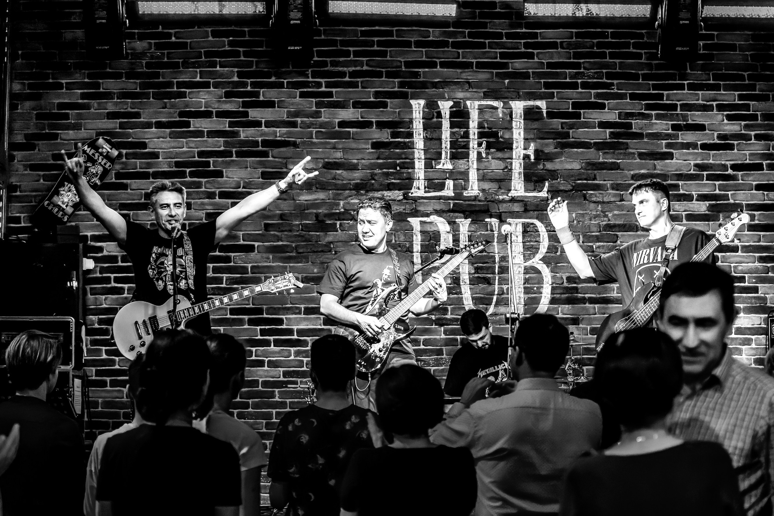 LifePub 29.03.2023. Московская кавер-группа BankBand