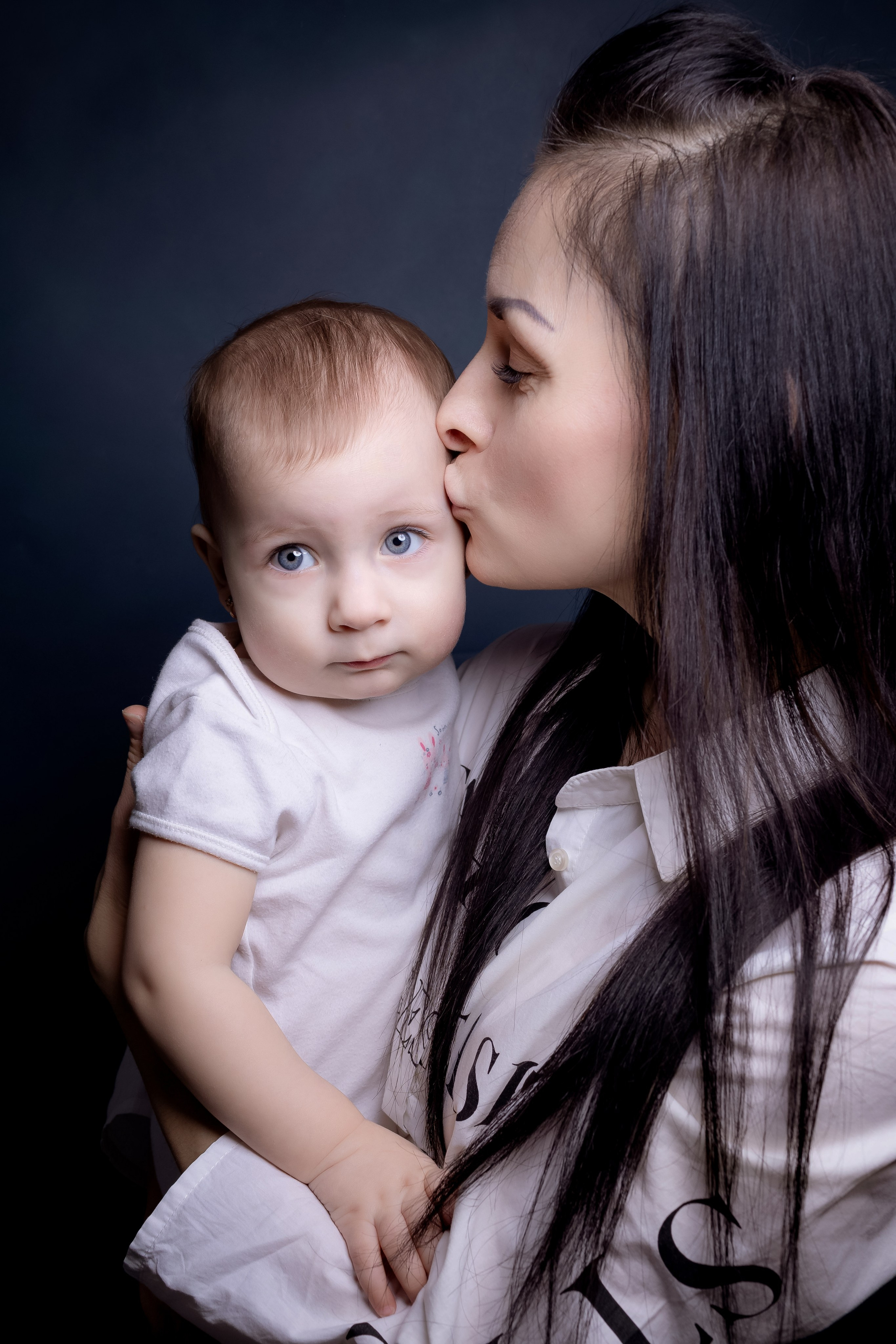 Фотостудия для новорожденных и малышей в Твери — «На ручках»