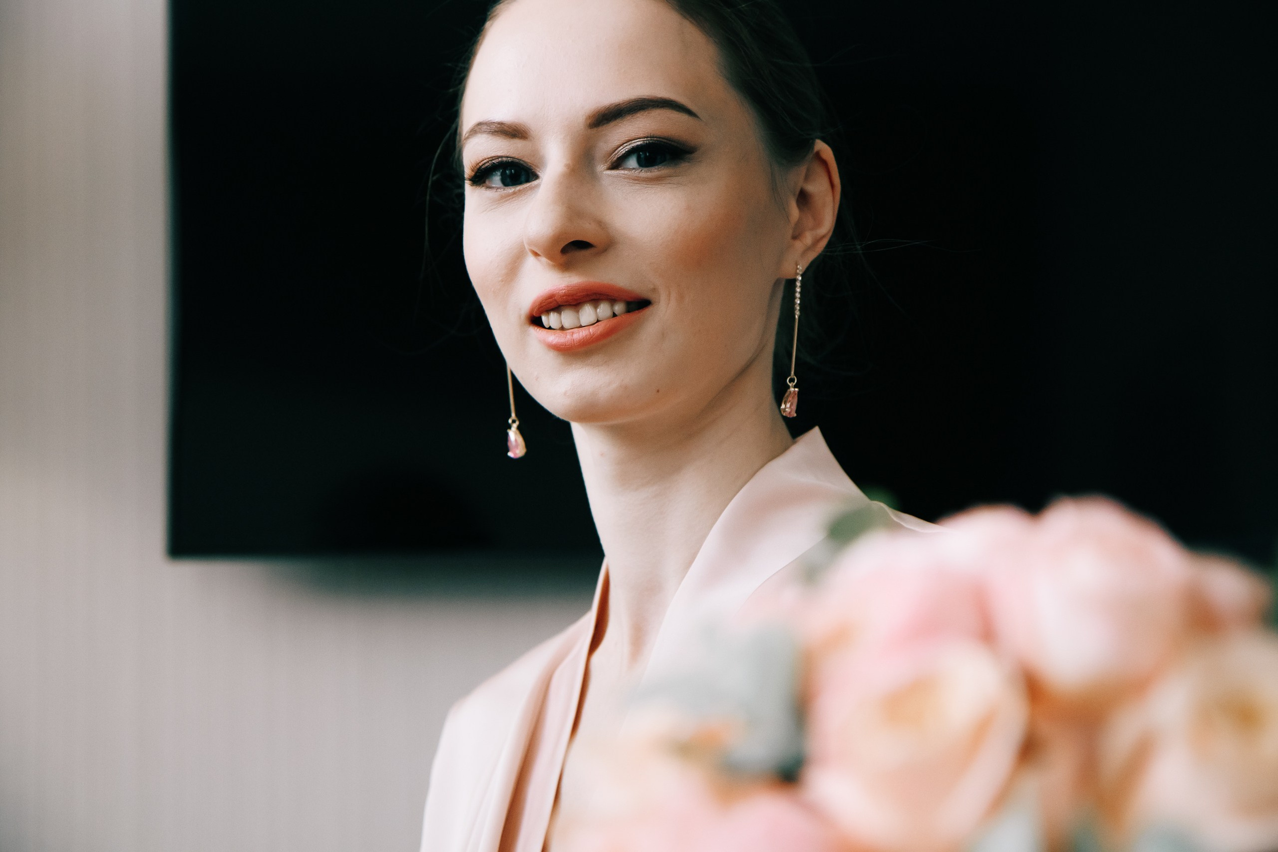 Погода была ужасная, а трамвайчик красным. Свадебный и репортажный фотограф в Новосибирске Матлак Дарья