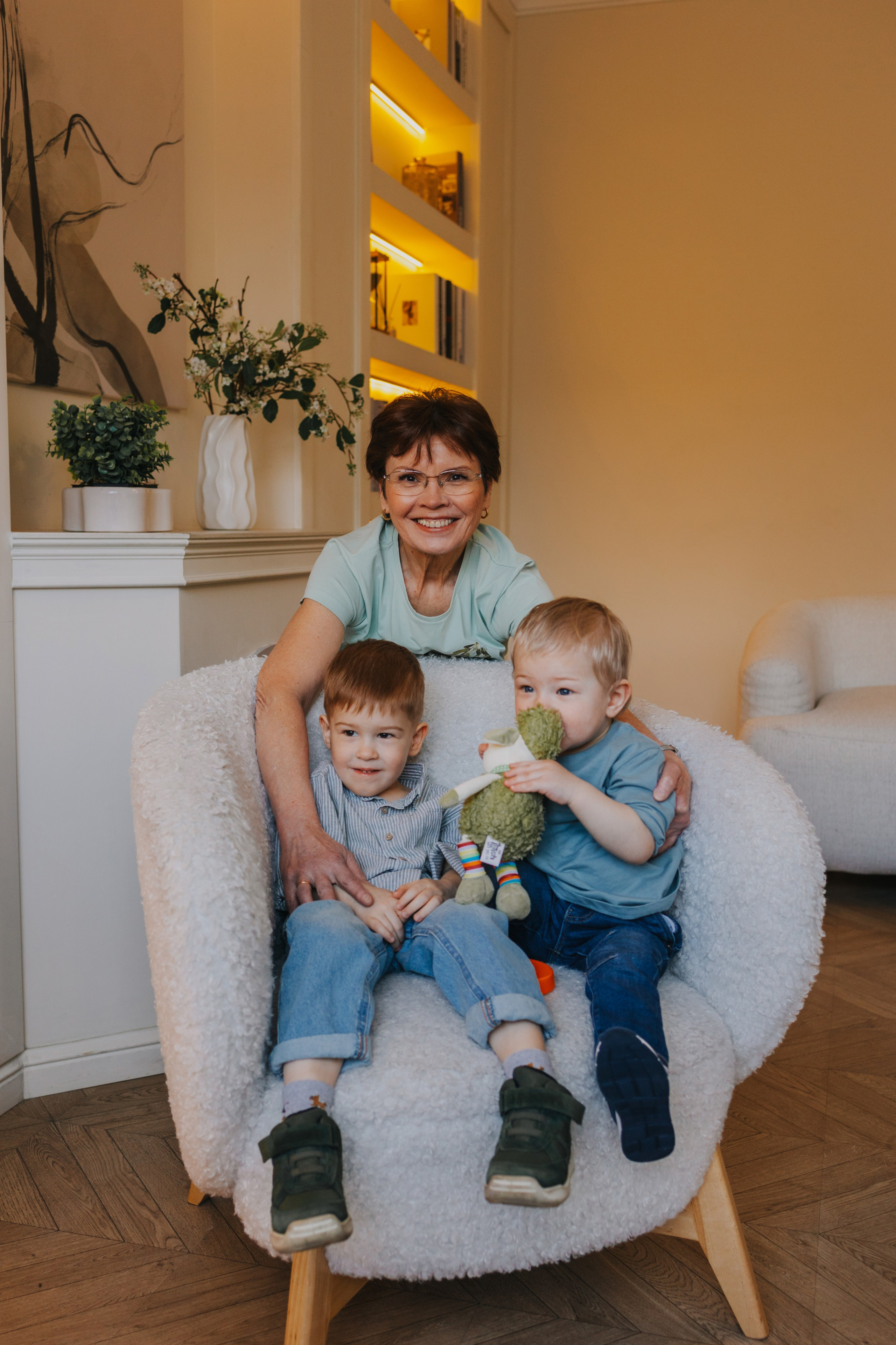 Большая семья. Домашняя фотосессия