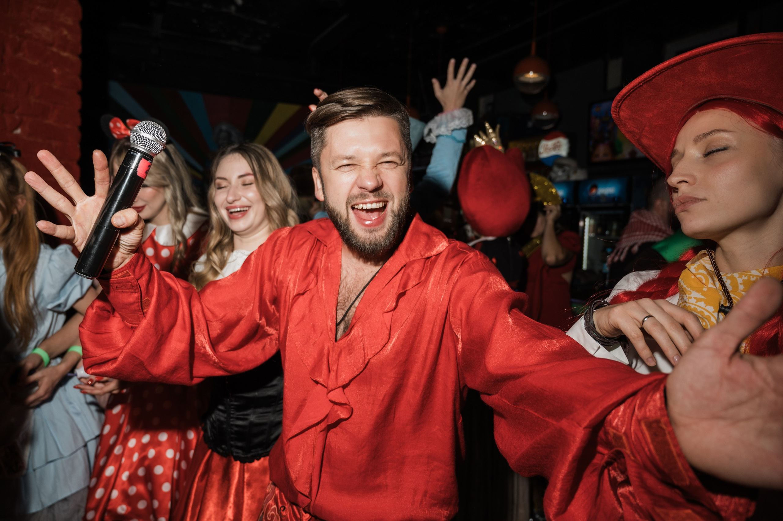 Репортажный фотограф на корпоратив и другие мероприятия. Свадебный и семейный фотограф в Краснодаре Марина Стёпа