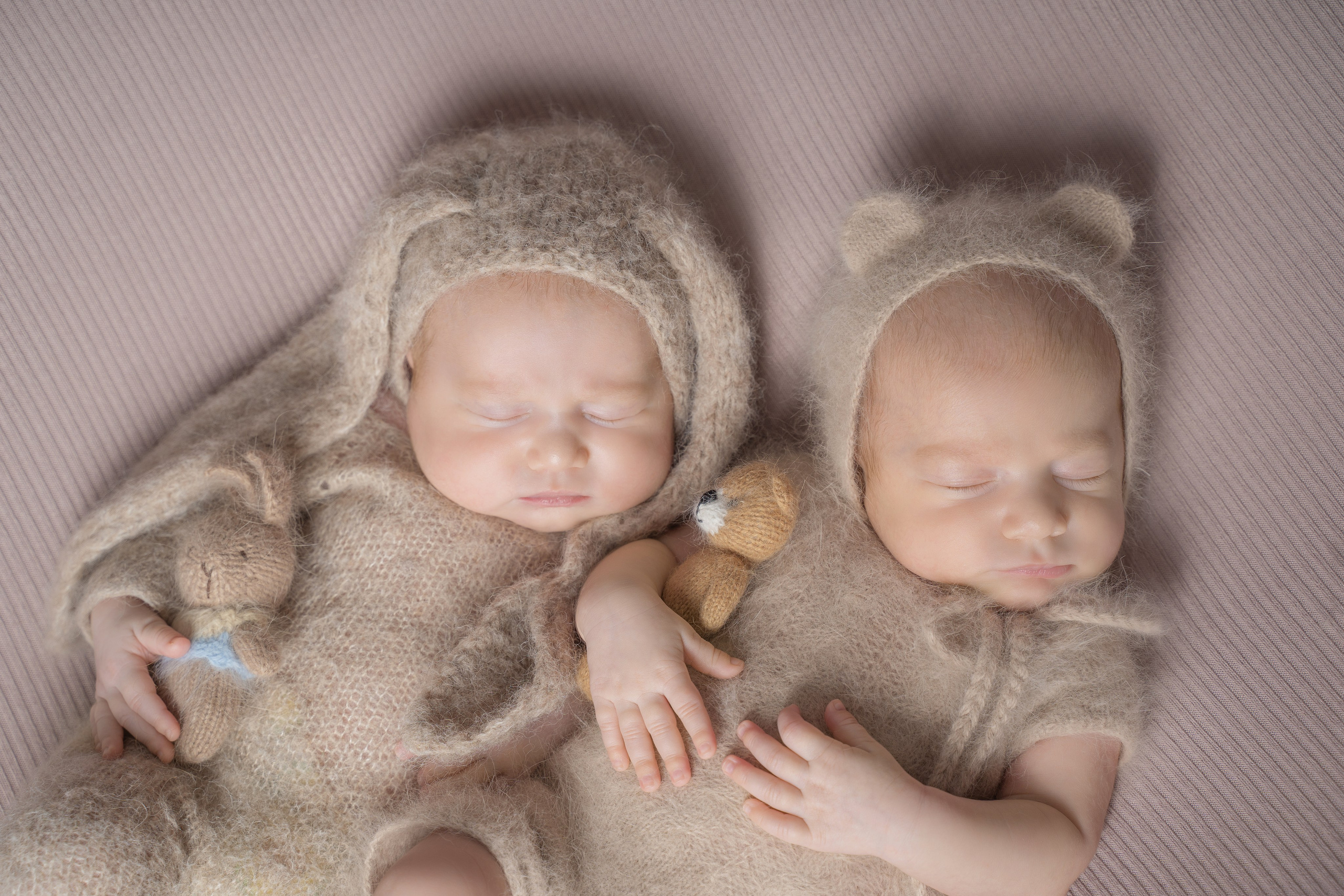 Фотосессия новорожденного на дому