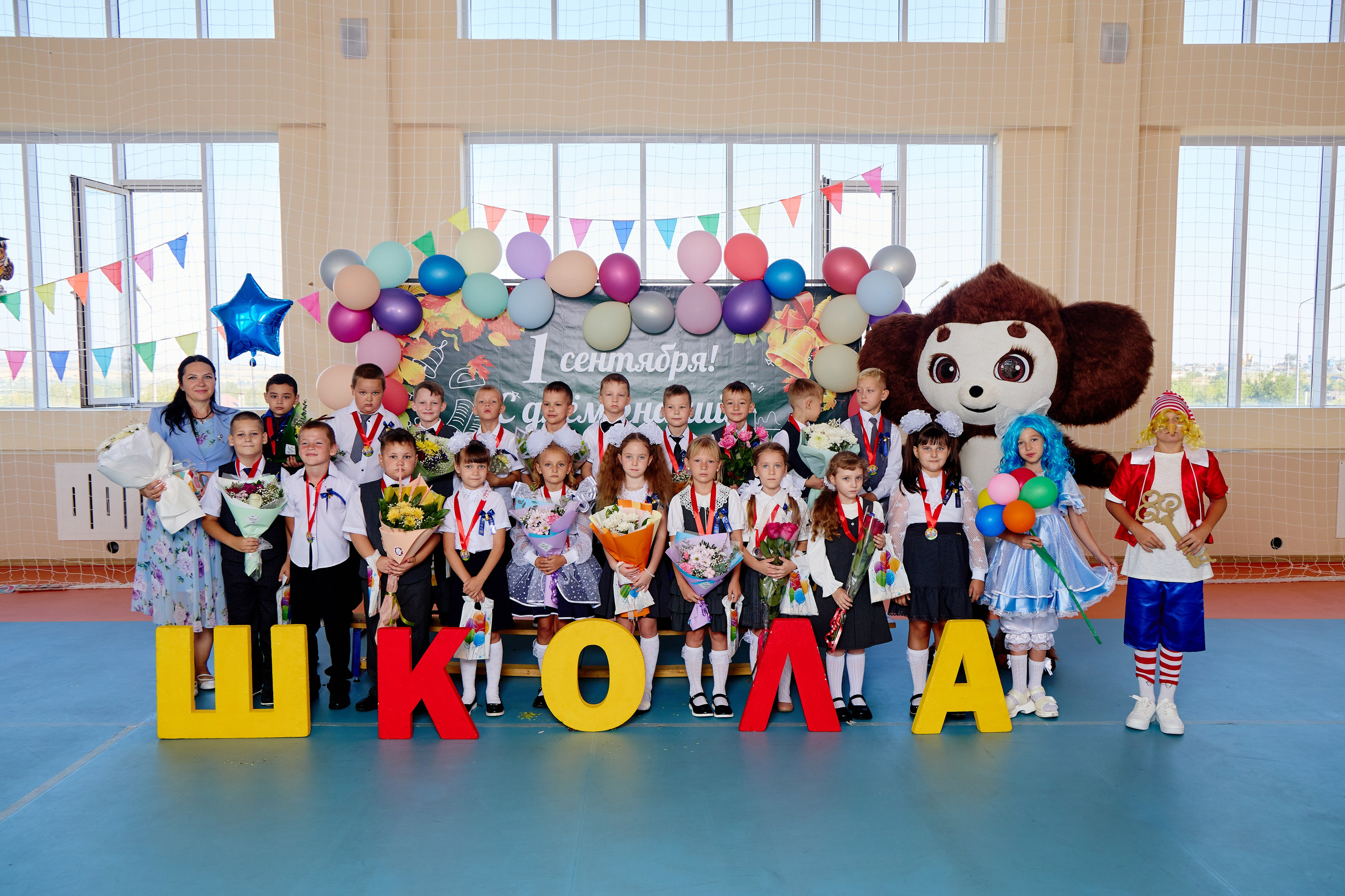 Съемка на 1 сентября. Фотограф Выпускные альбомы Таганрог Сергей Коробченко