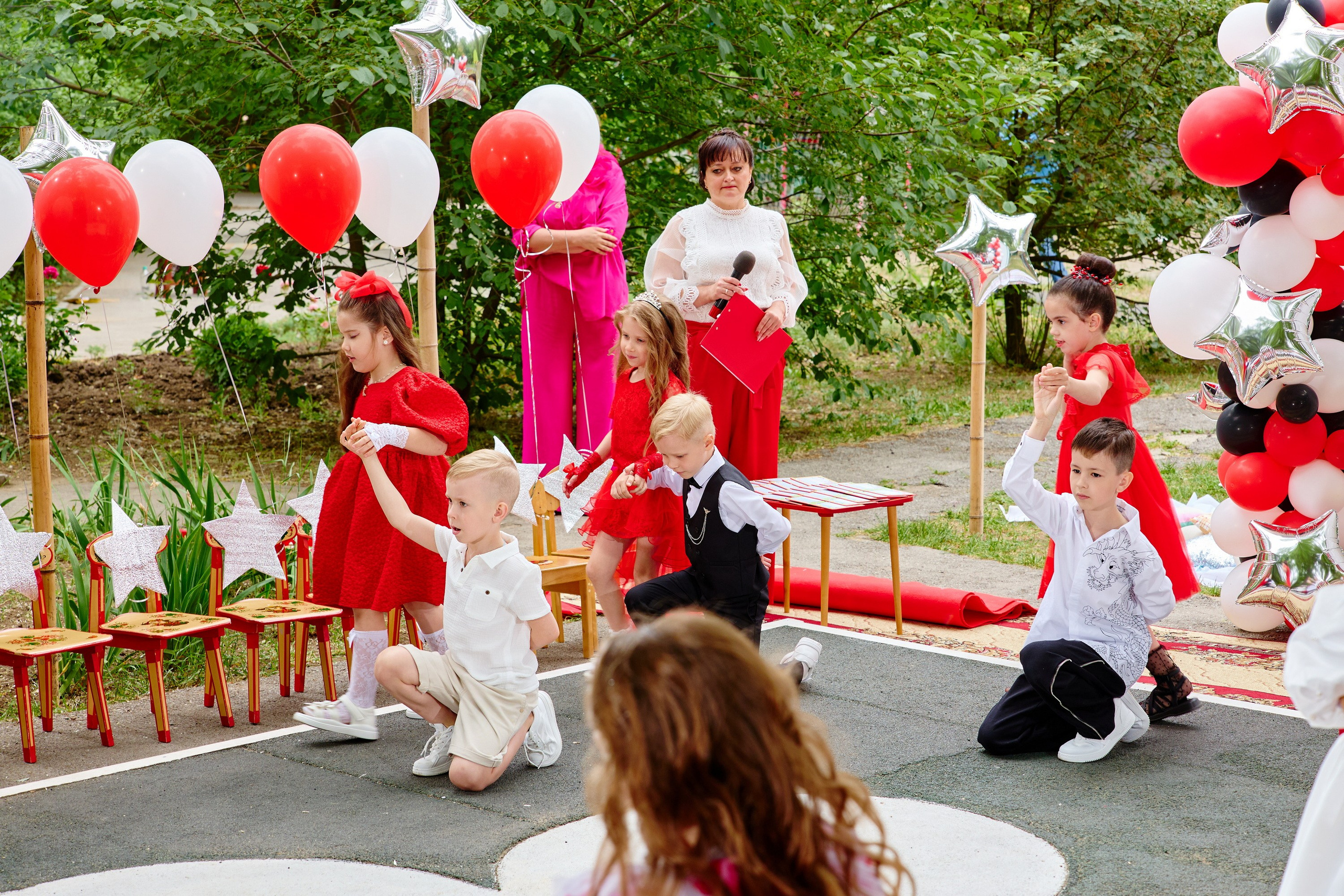 Выпускной 45 сад. Фотограф Выпускные альбомы Таганрог Сергей Коробченко
