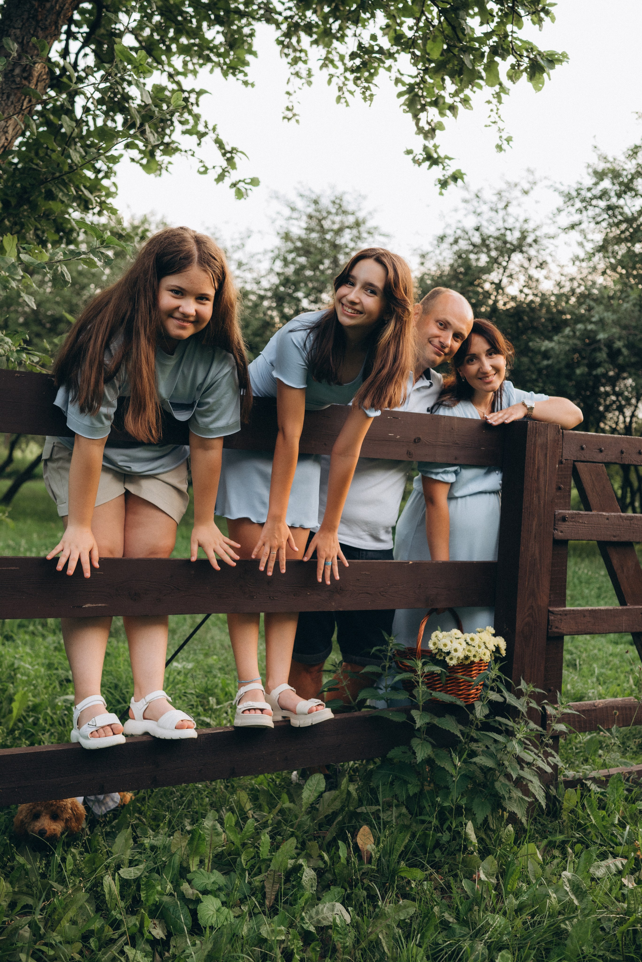 Иван, Анна, Настя, Арина и Теффи. Семейный фотограф Юлия Власова