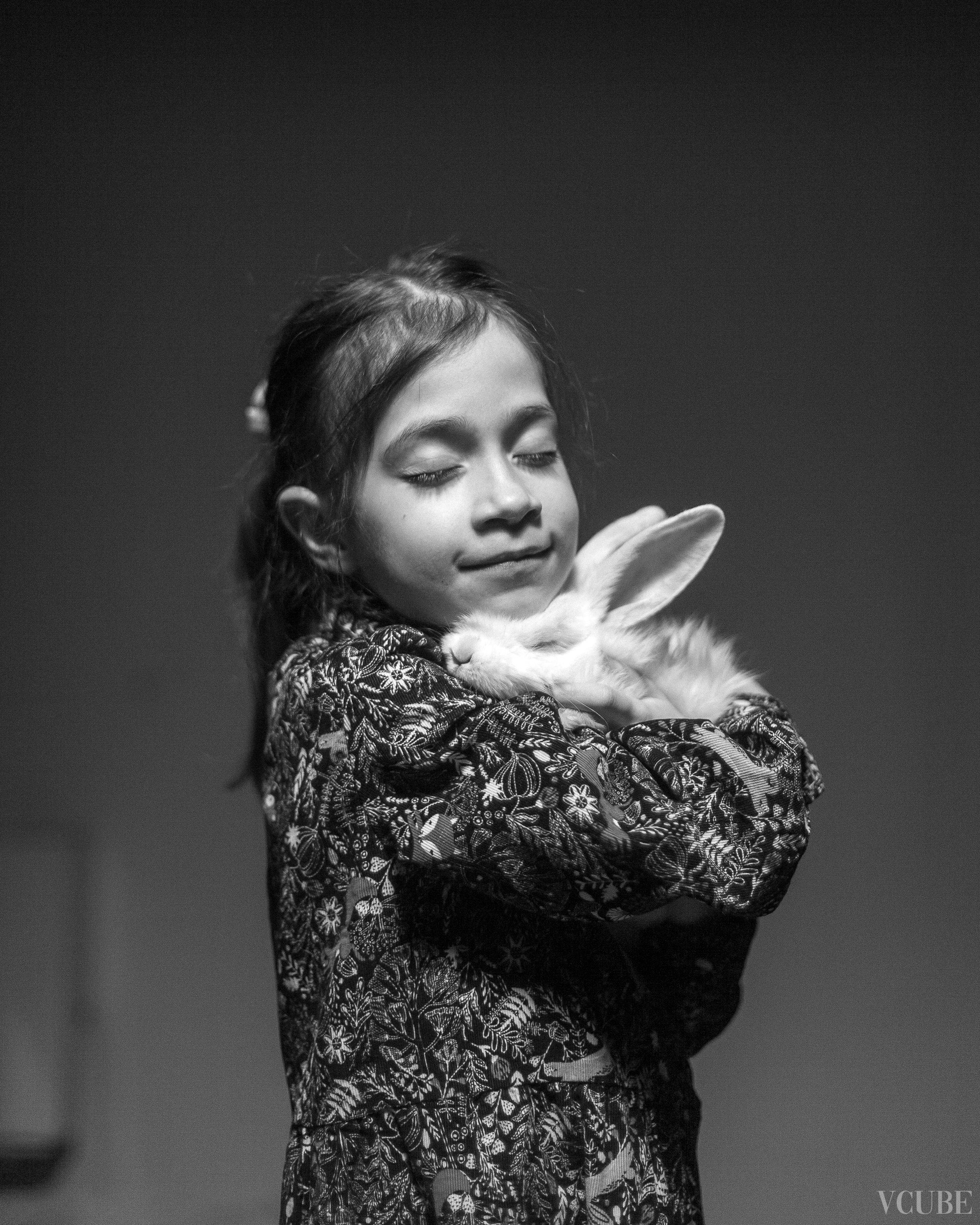 Съемка дочки в студии. Фотограф Денис Денисов