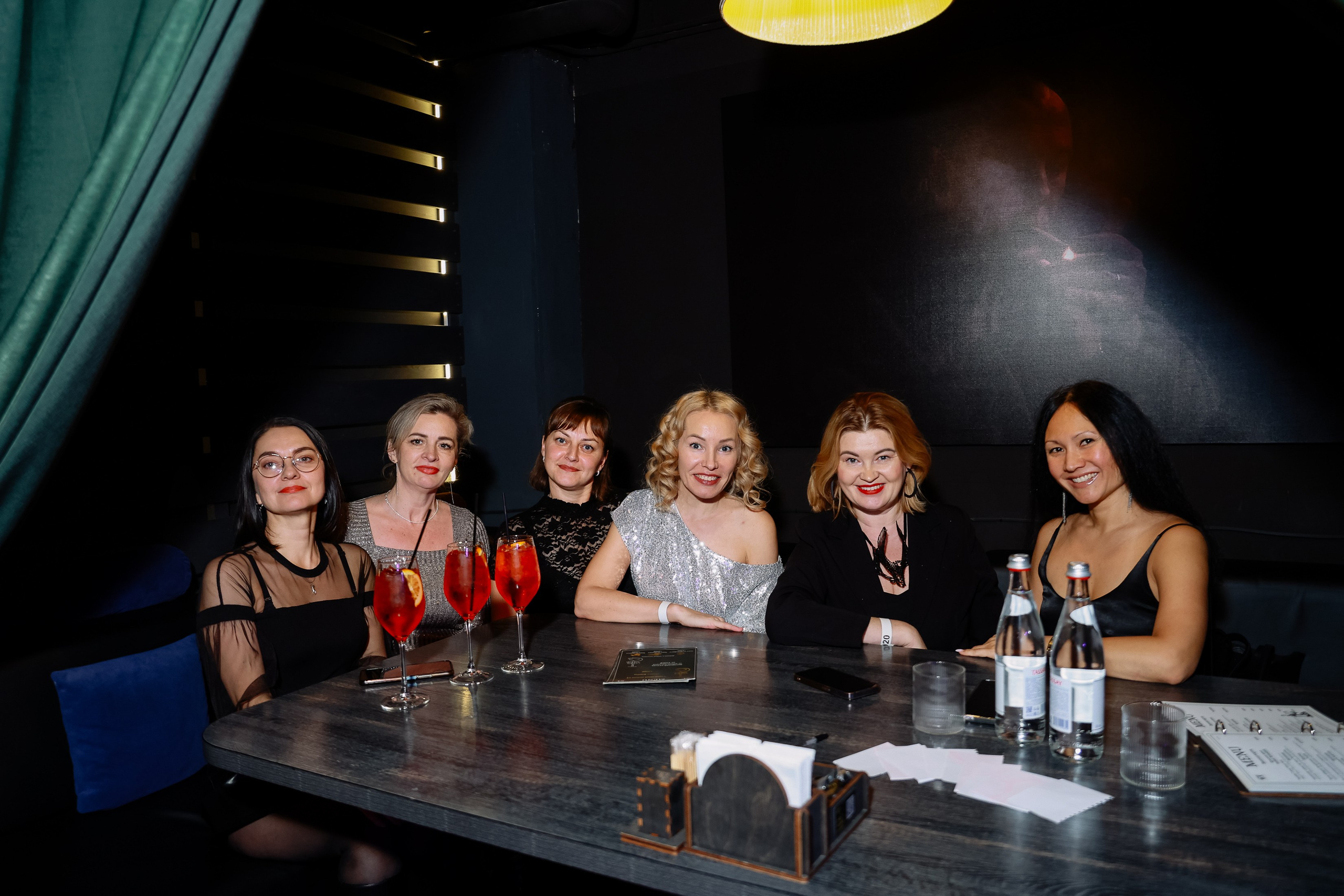 Дискотека под хиты 2000 в Истории. Фотограф Юлия Мальцева