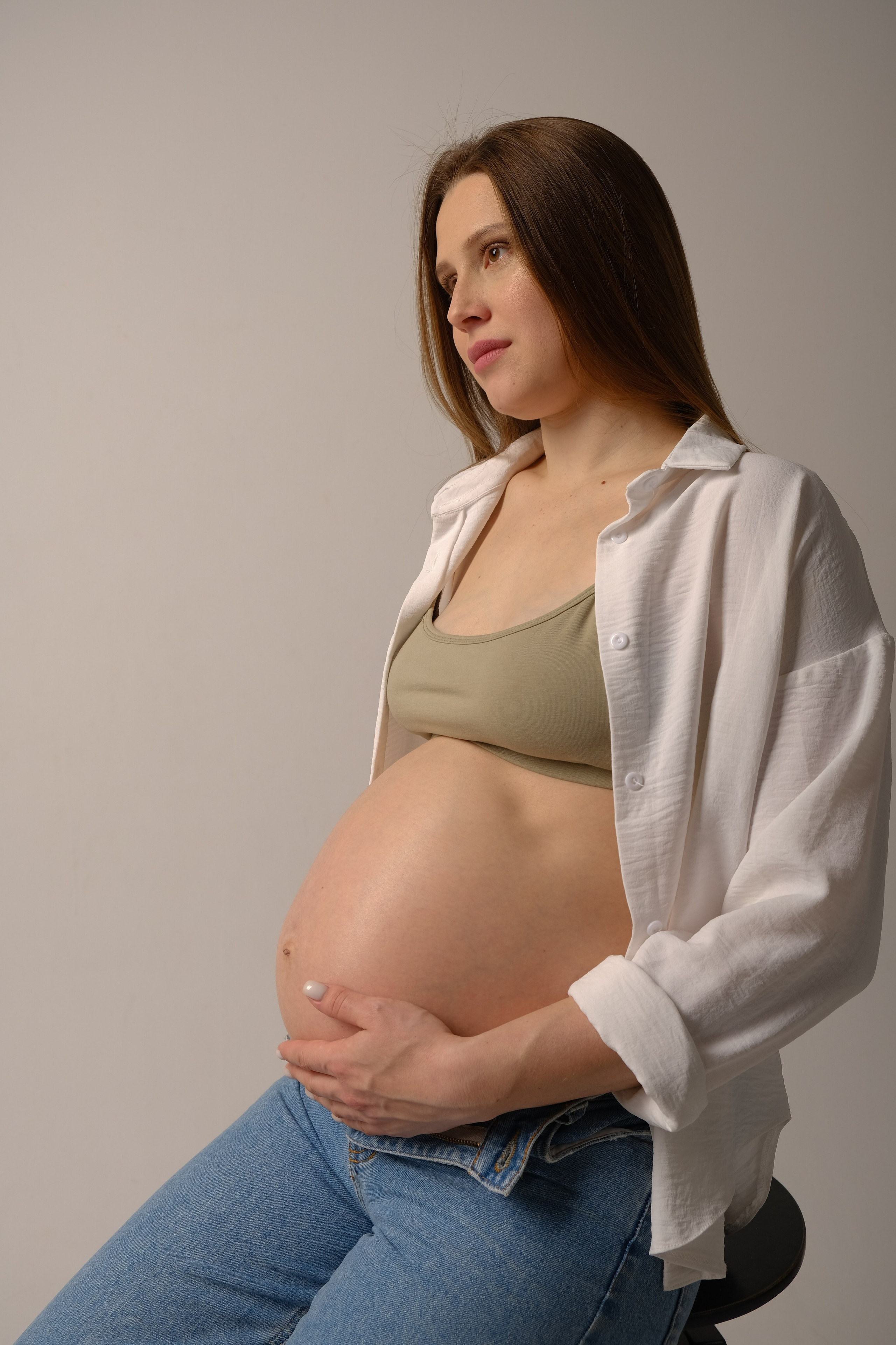 Беременность. Профессиональная фотосъемка в Крыму. Натуральные эмоции и живые кадры. Забронируйте дату прямо сейчас!