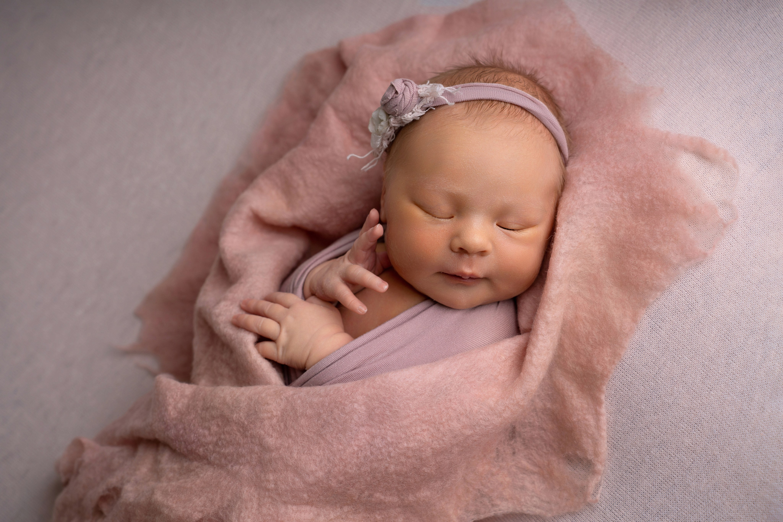 Ньюборн. Фотограф новорожденных Оренбург и свадебный фотограф Оренбург