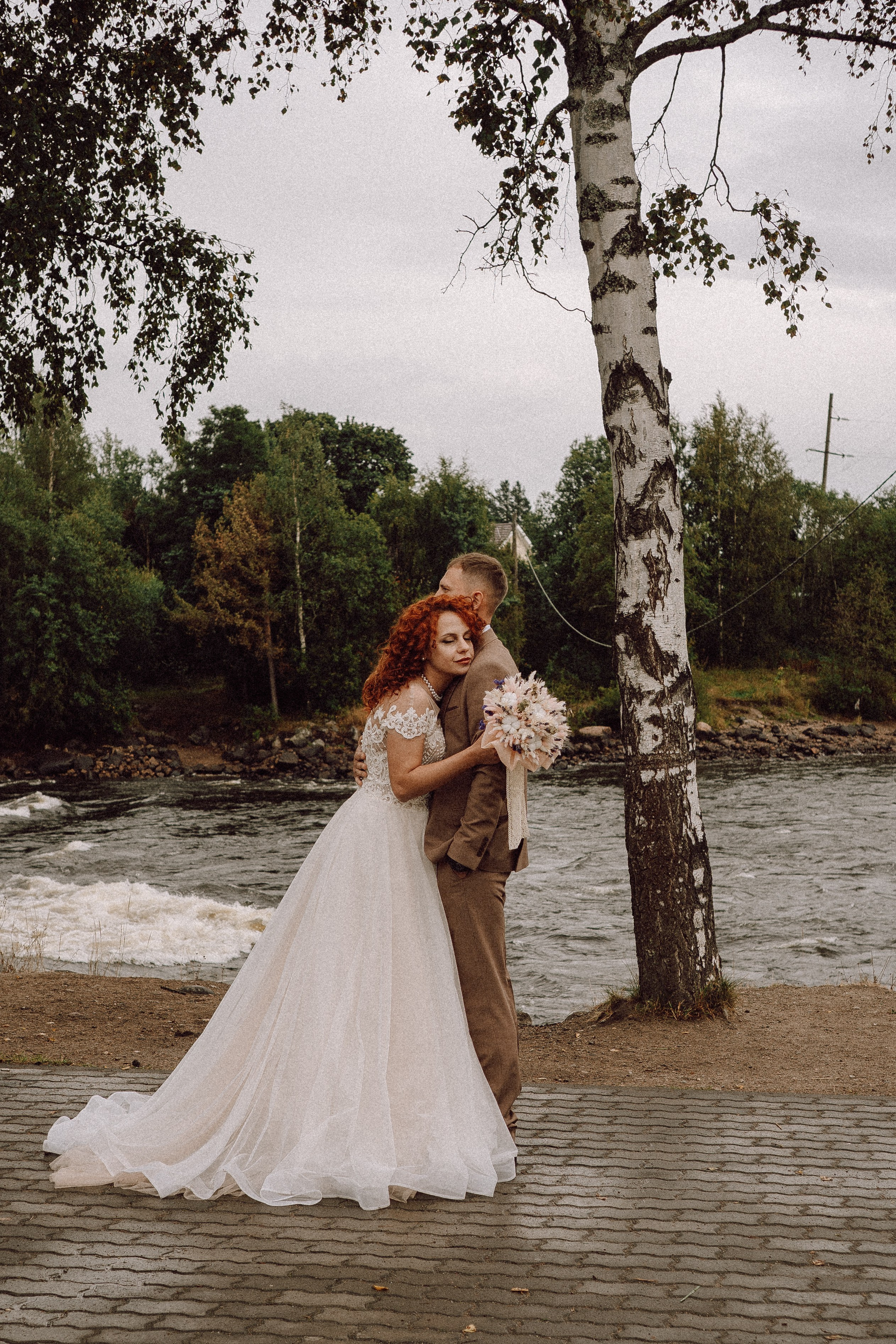СВАДЕБНАЯ ФОТОСЕССИИЯ ПАРЫ В ГОРОДЕ ПРИОЗЕРСК В СОСНОВОМ ЛЕСУ И С ПИКАПОМ. Профессиональный фотограф, Санкт-Петербург — Виктория Богомолова