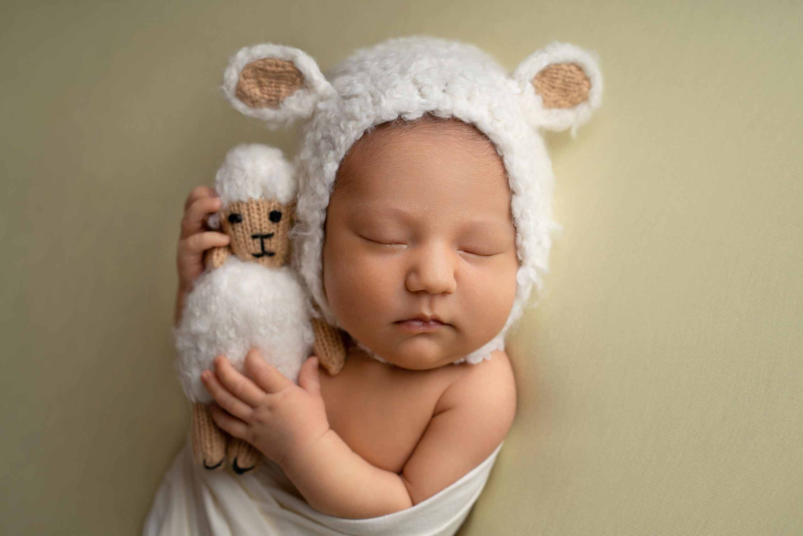 Ньюборн. Фотограф новорожденных Оренбург и свадебный фотограф Оренбург