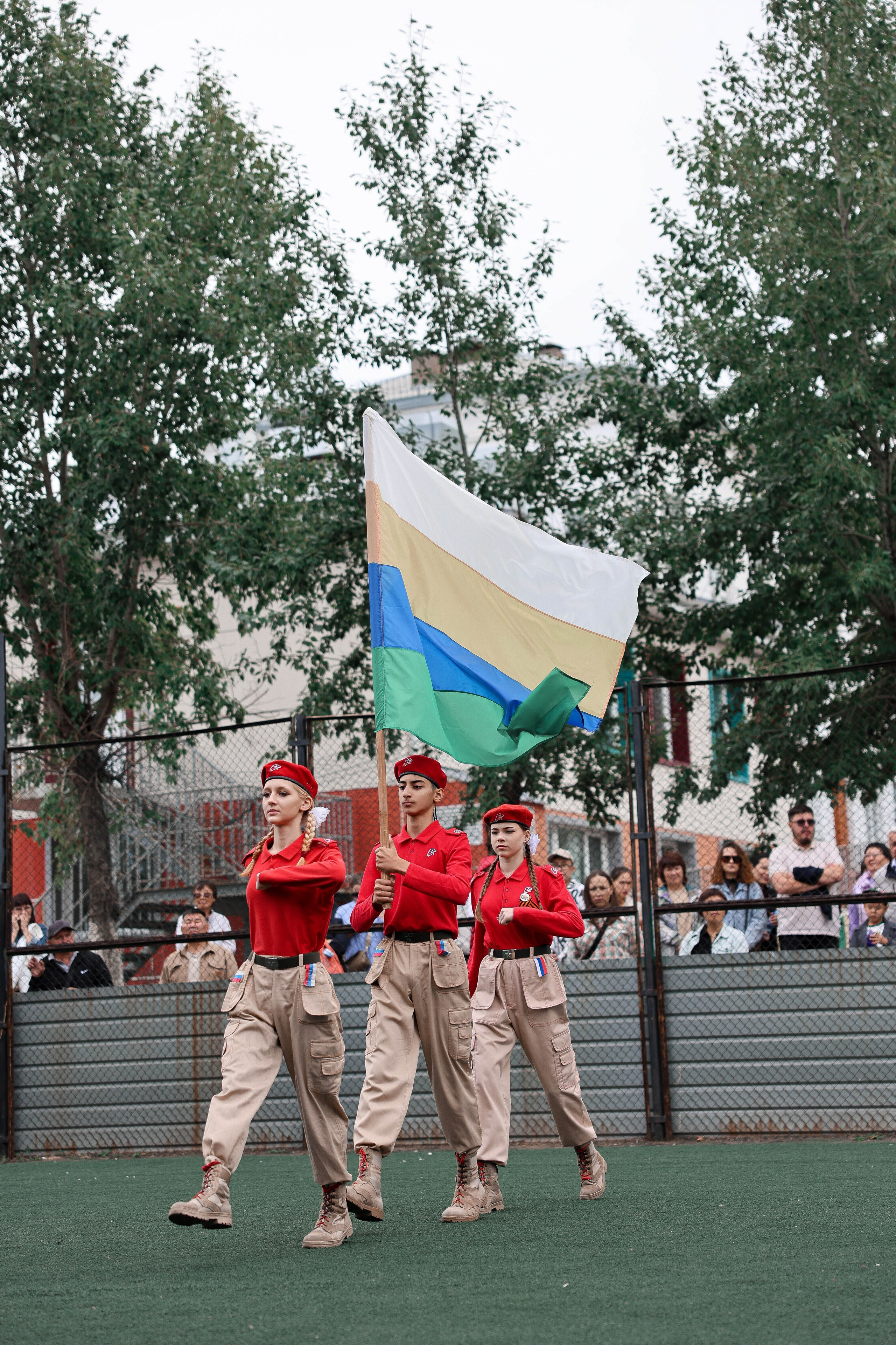 День знаний 2025. Свадебный и Школьный фотограф Улан-Удэ Бурятия Джулия Топоева Выпускные альбомы Фотограф на мероприятие