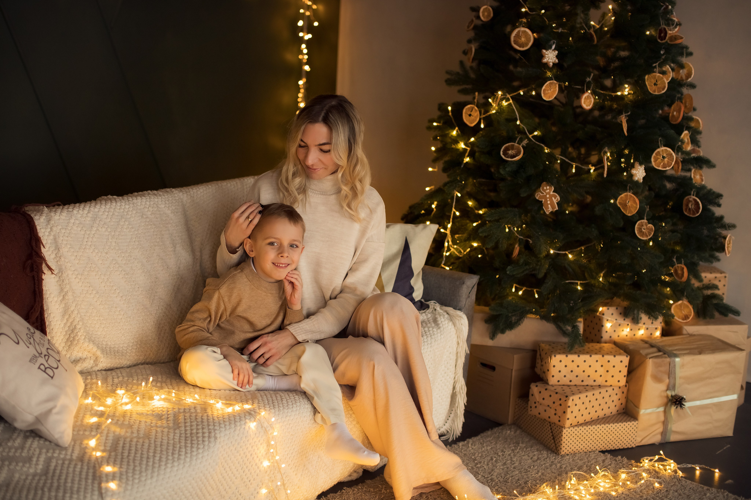 Новогодние объятия. Семейный и детский фотограф в Саратове Полина Коткина