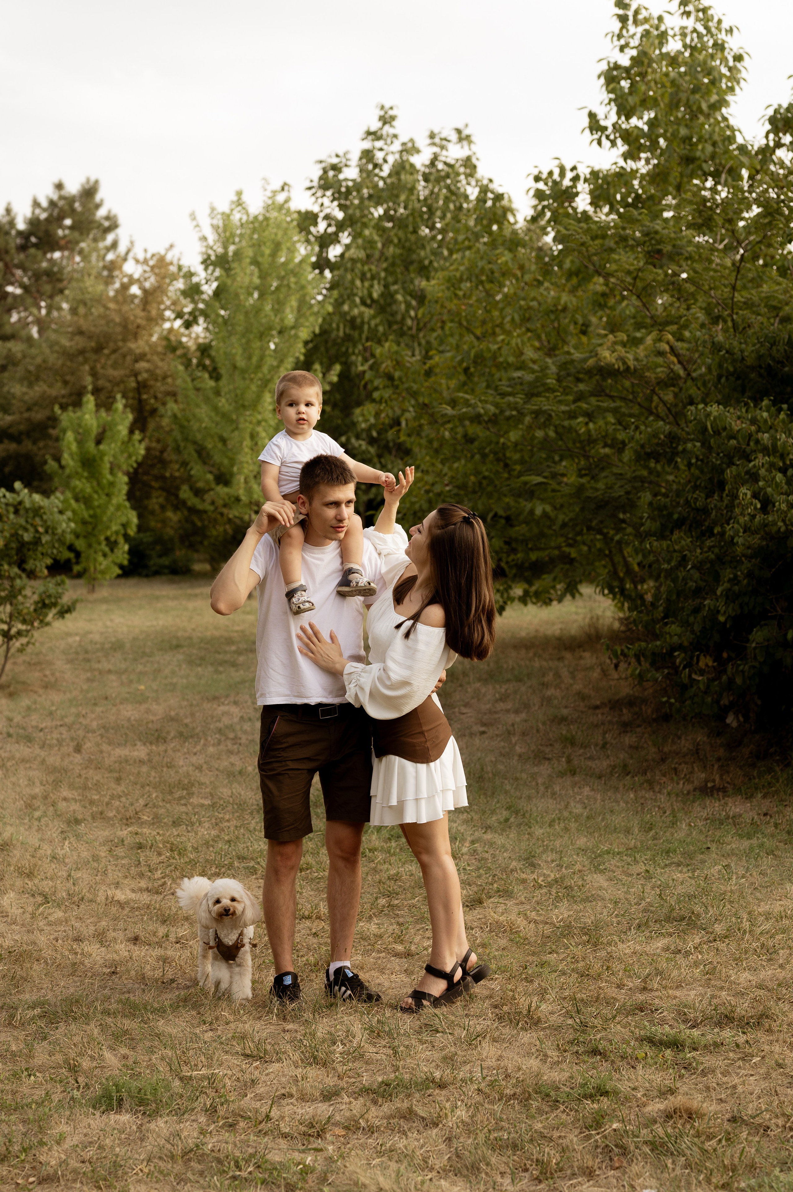 Летняя семейная фотосессия в парке. Свадебный и семейный фотограф в Краснодаре Алина Мельник