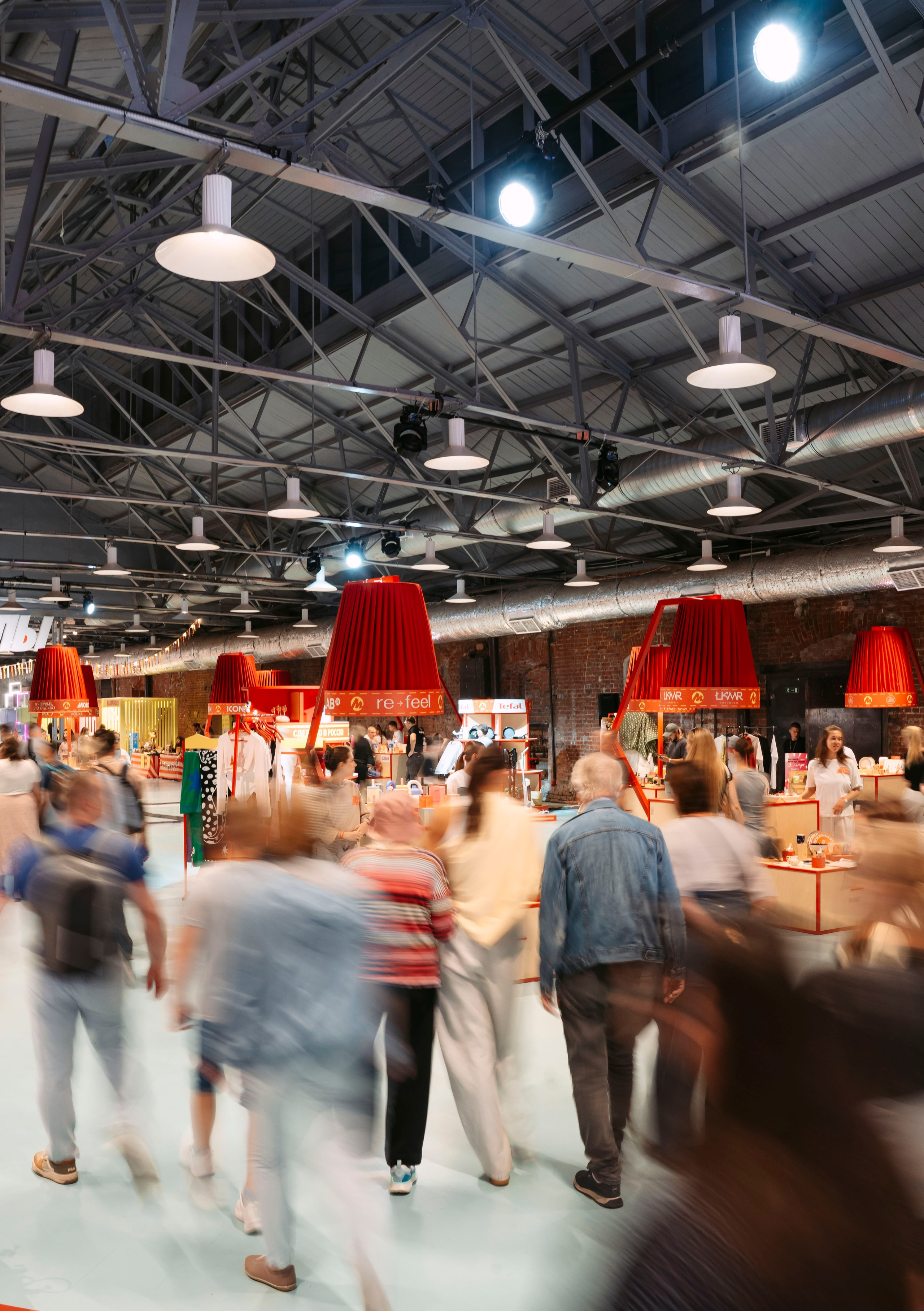 Маркет Маркета. Петербург / 2025. Саша Копылов, фотограф в Казани