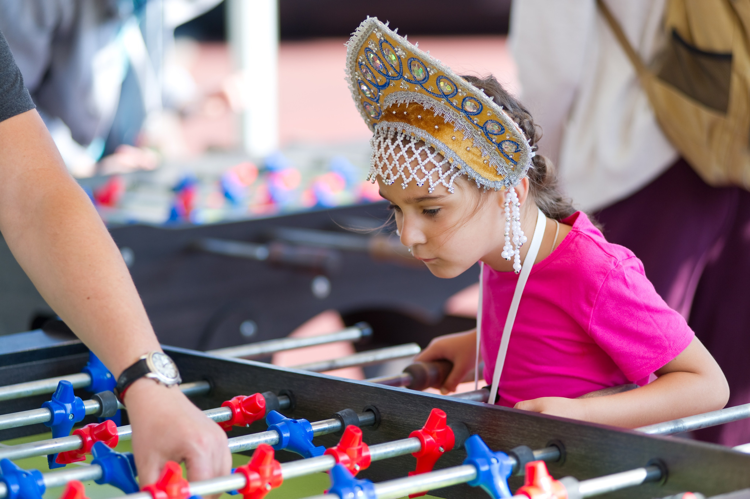 Турбофутбол (корпоративное соревнование «Пятерочки»). Репортажный фотограф и видеограф Слава Думчев. Тимбилдинги, отчетники, корпоративы