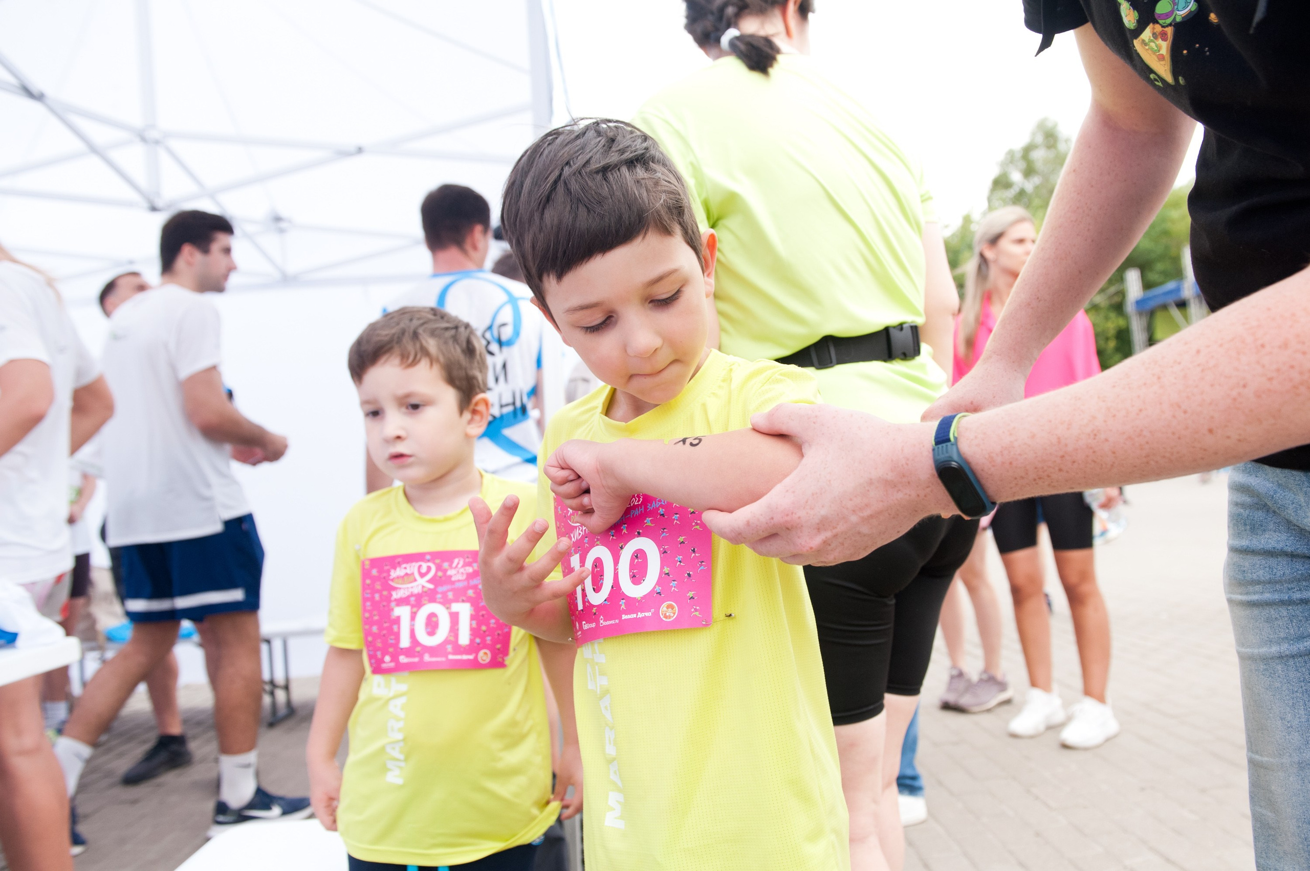 Корпоративное. Забег X5 Retail Group. Репортажный фотограф и видеограф Слава Думчев. Тимбилдинги, отчетники, корпоративы