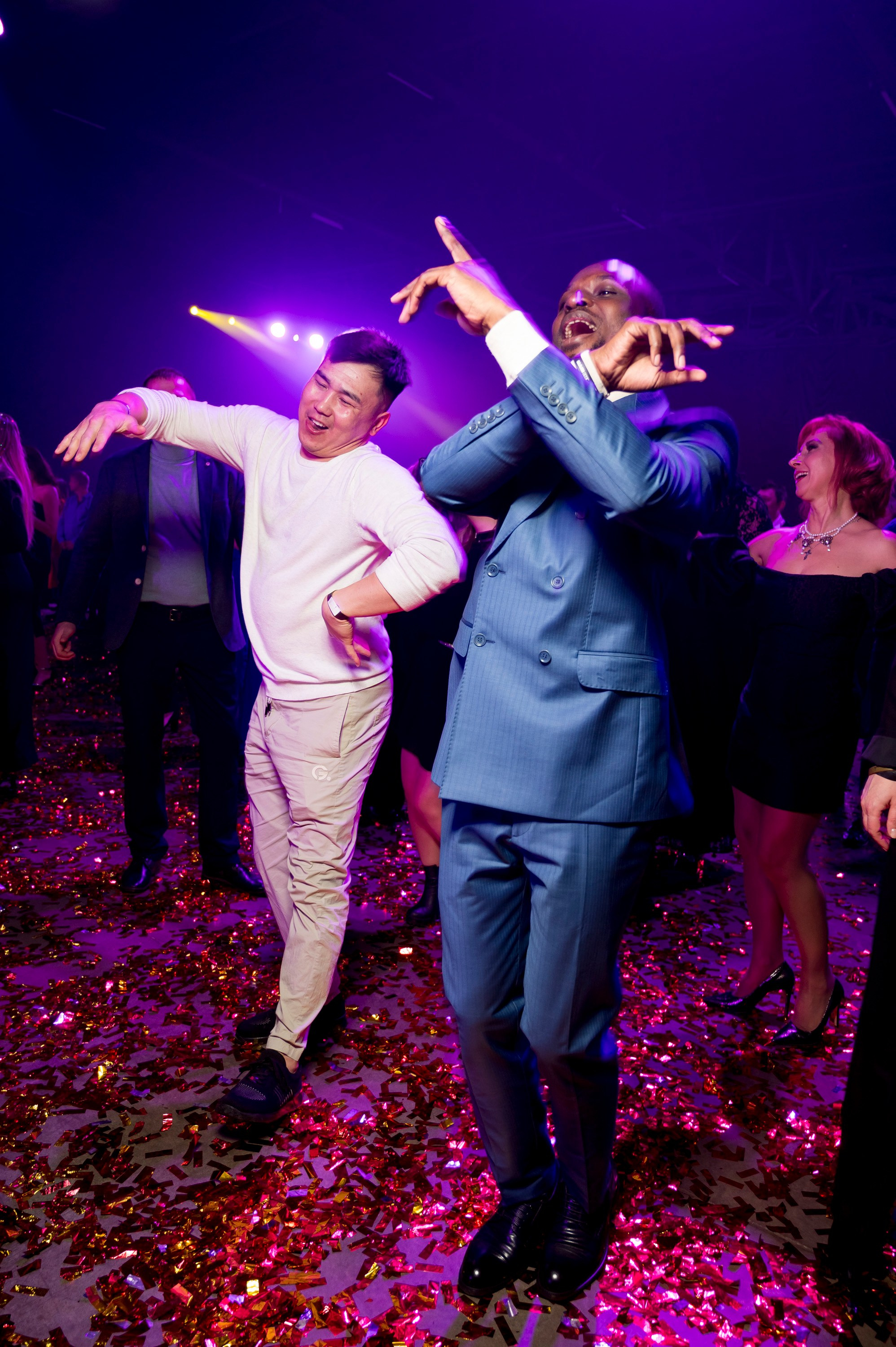 Новогодний корпоратив «Пятерочка». Репортажный фотограф и видеограф Слава Думчев. Тимбилдинги, отчетники, корпоративы