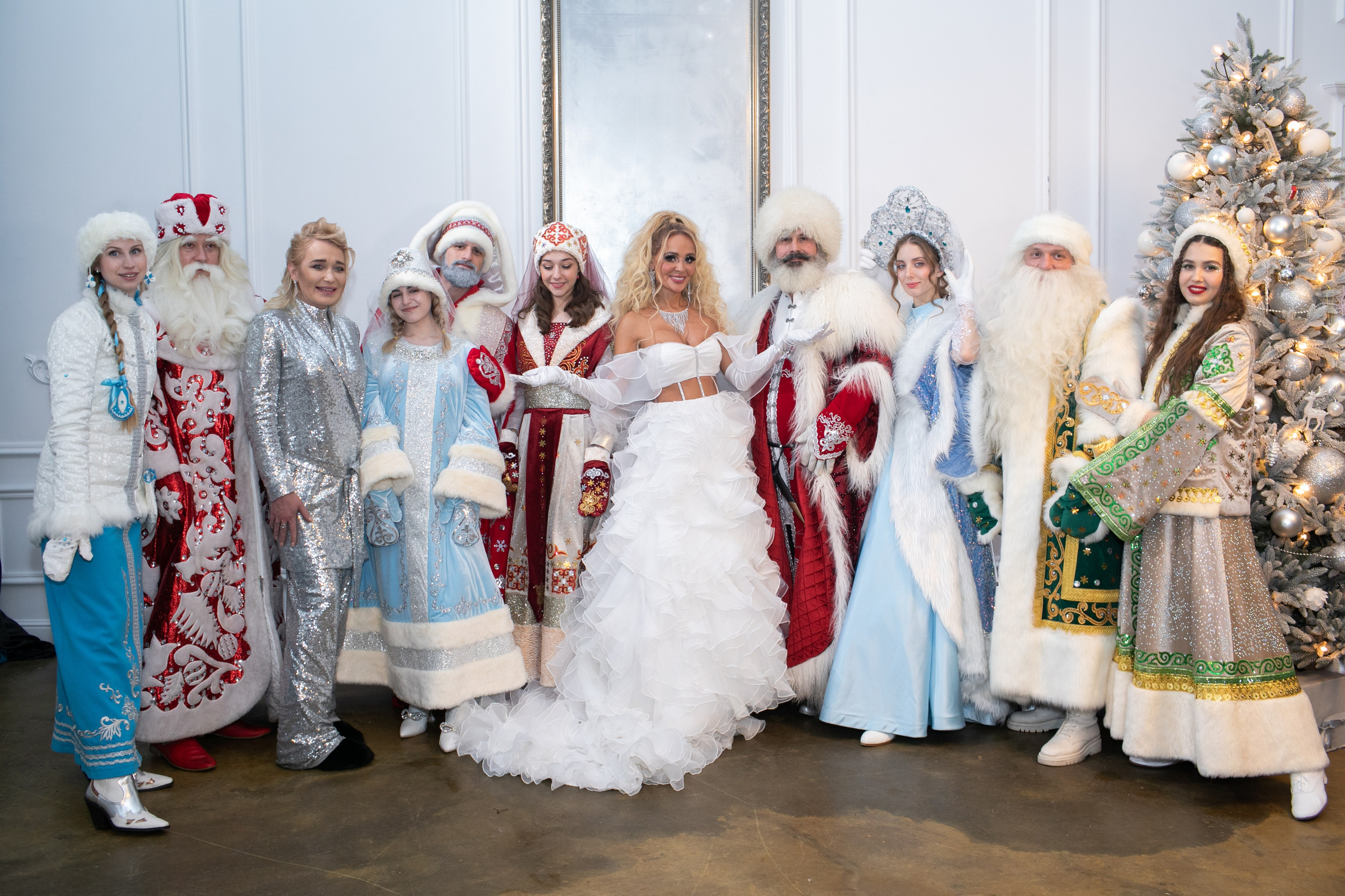 Клип Анны Калашниковой «Новый год» 2024. Art photographer Nino