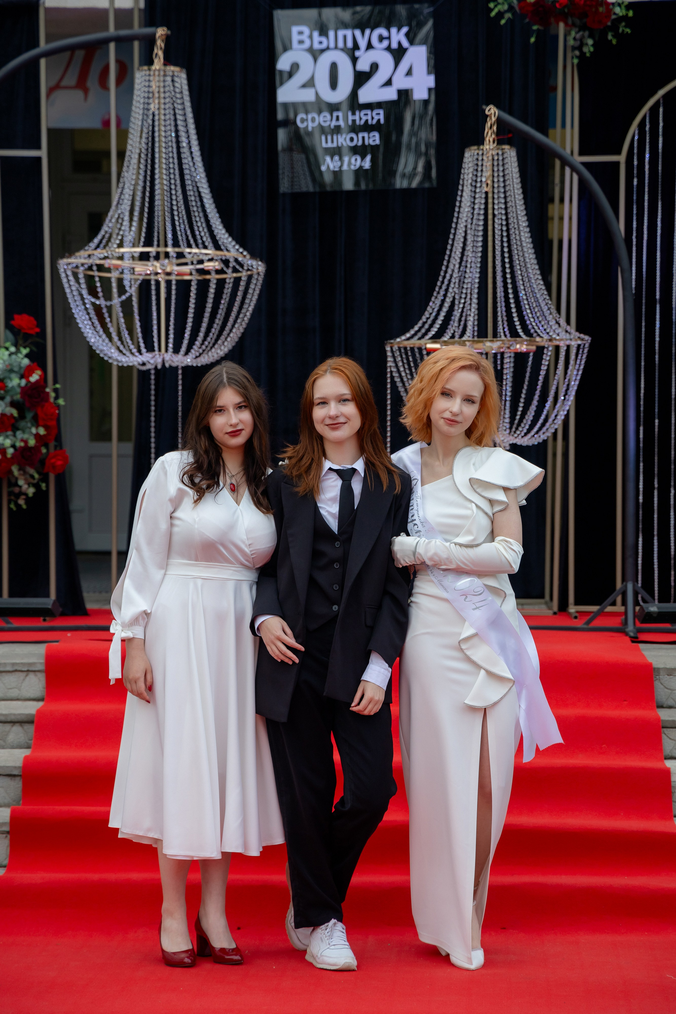 Школьный выпускной 2024 год в Соколе (Минск). Свадебный фотограф в Минске/Беларуси Сергей Спиридонов