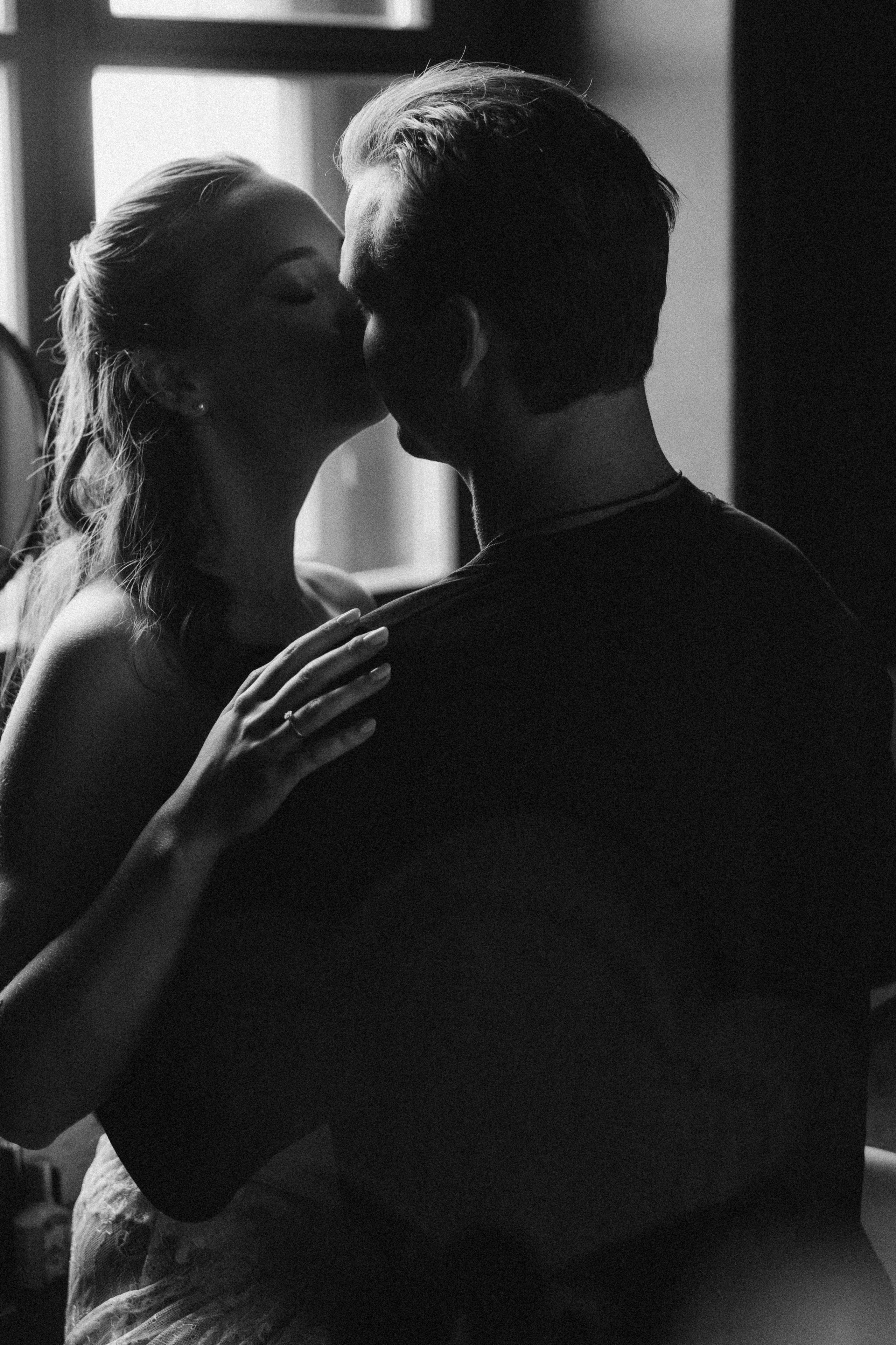 Напоминая о твоих поцелуях. Свадебный фотограф Таня Караисаева