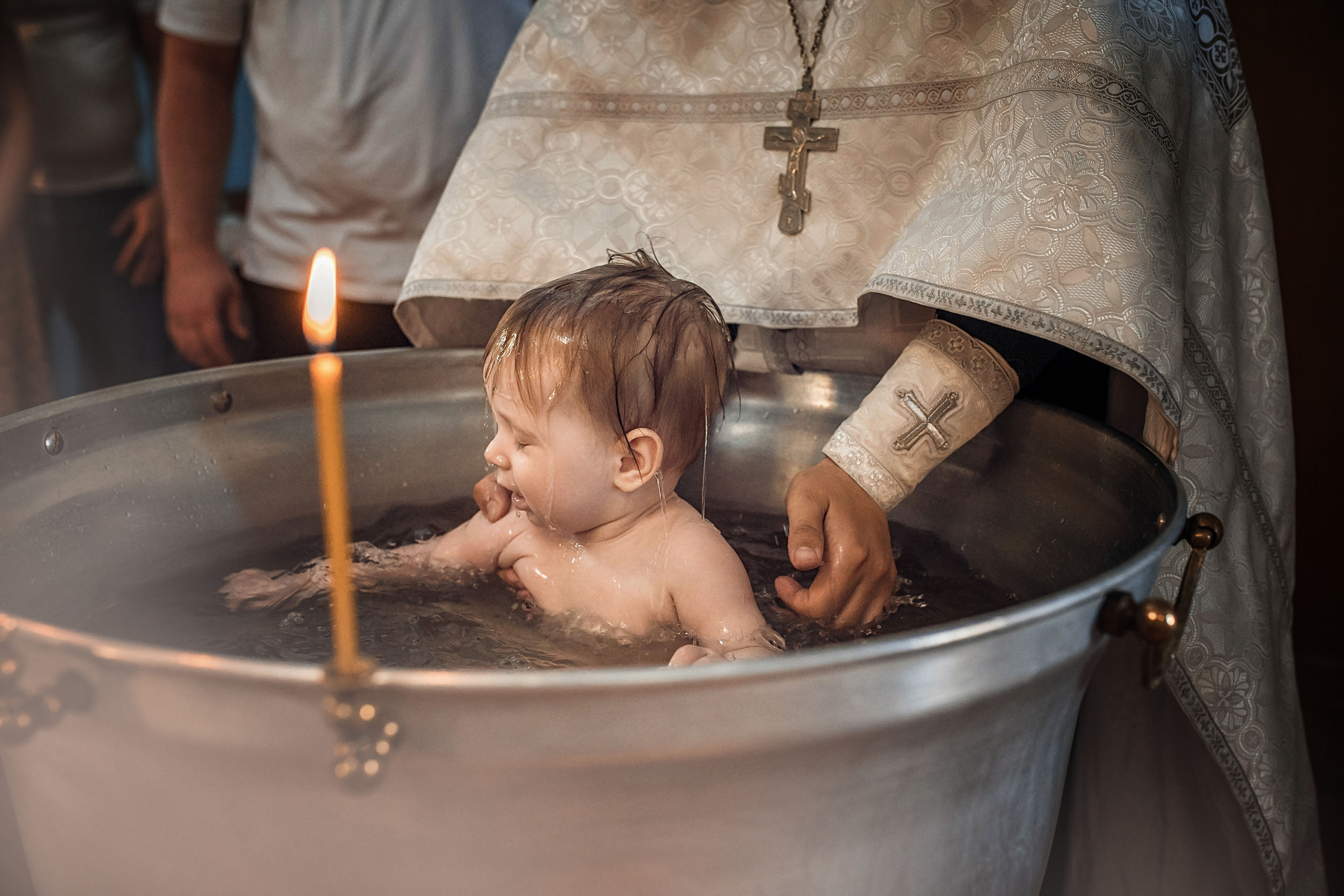 Таинство Крещение Александры. Храм Святого Луки г. Волжский. Церковный, семейный и репортажный фотограф Волгоград, Волжский