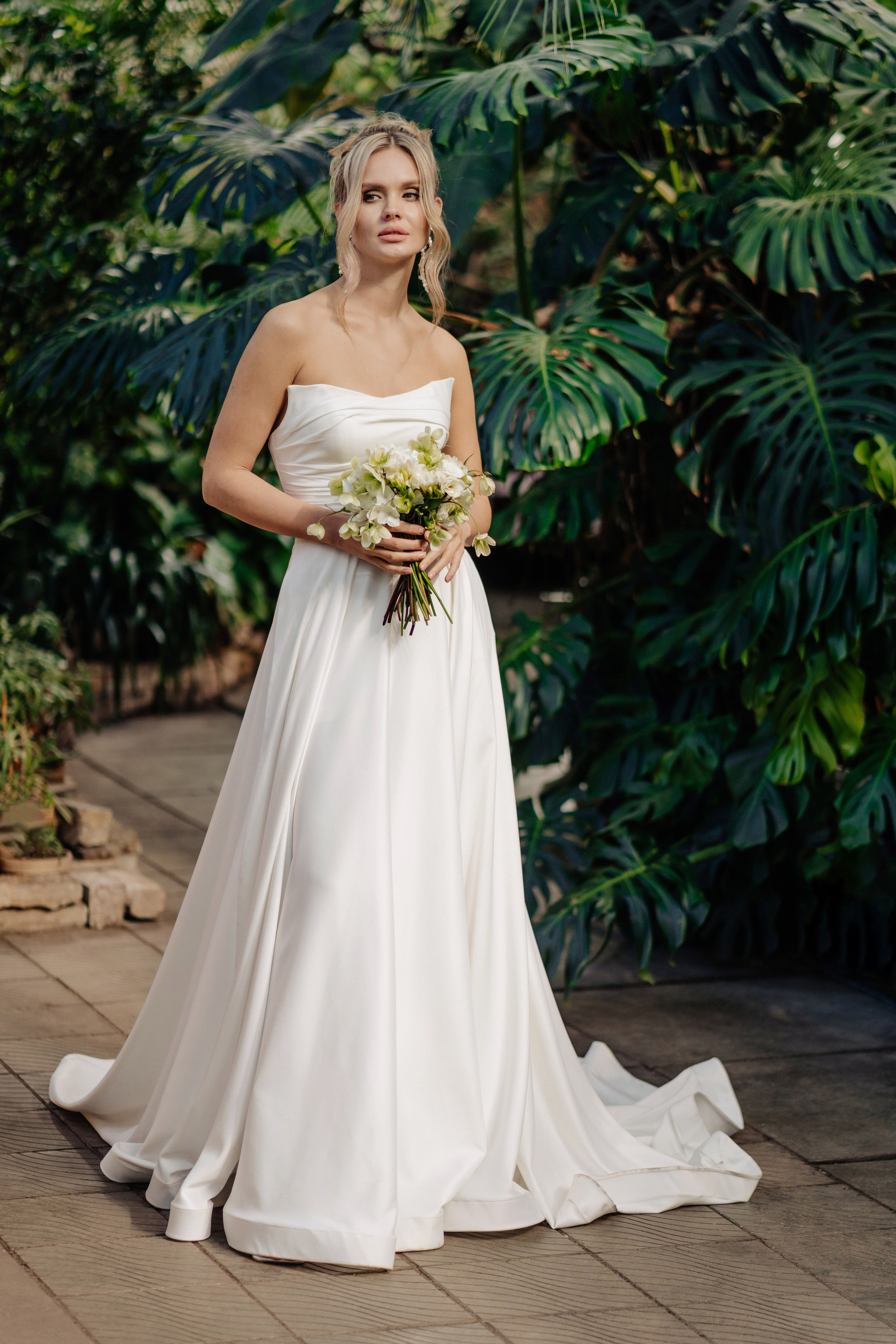 Свадебная в оранжерее. Михаил и Виктория. Фотограф Сергей Лукьяненко