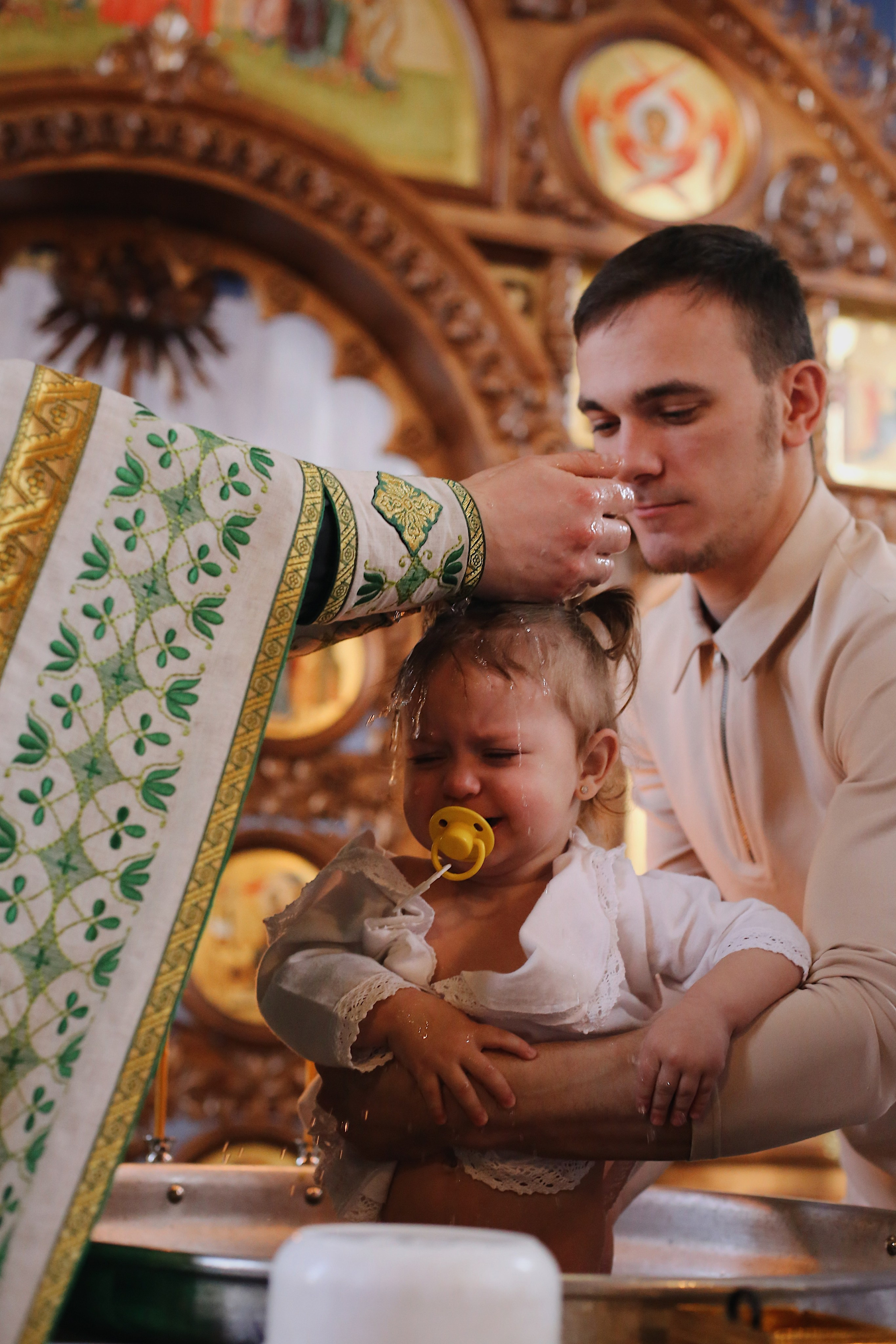 Таинство крещения Варвары & Савелия. Фотограф Пирумян Анна. г. Сургут, г. Воронеж