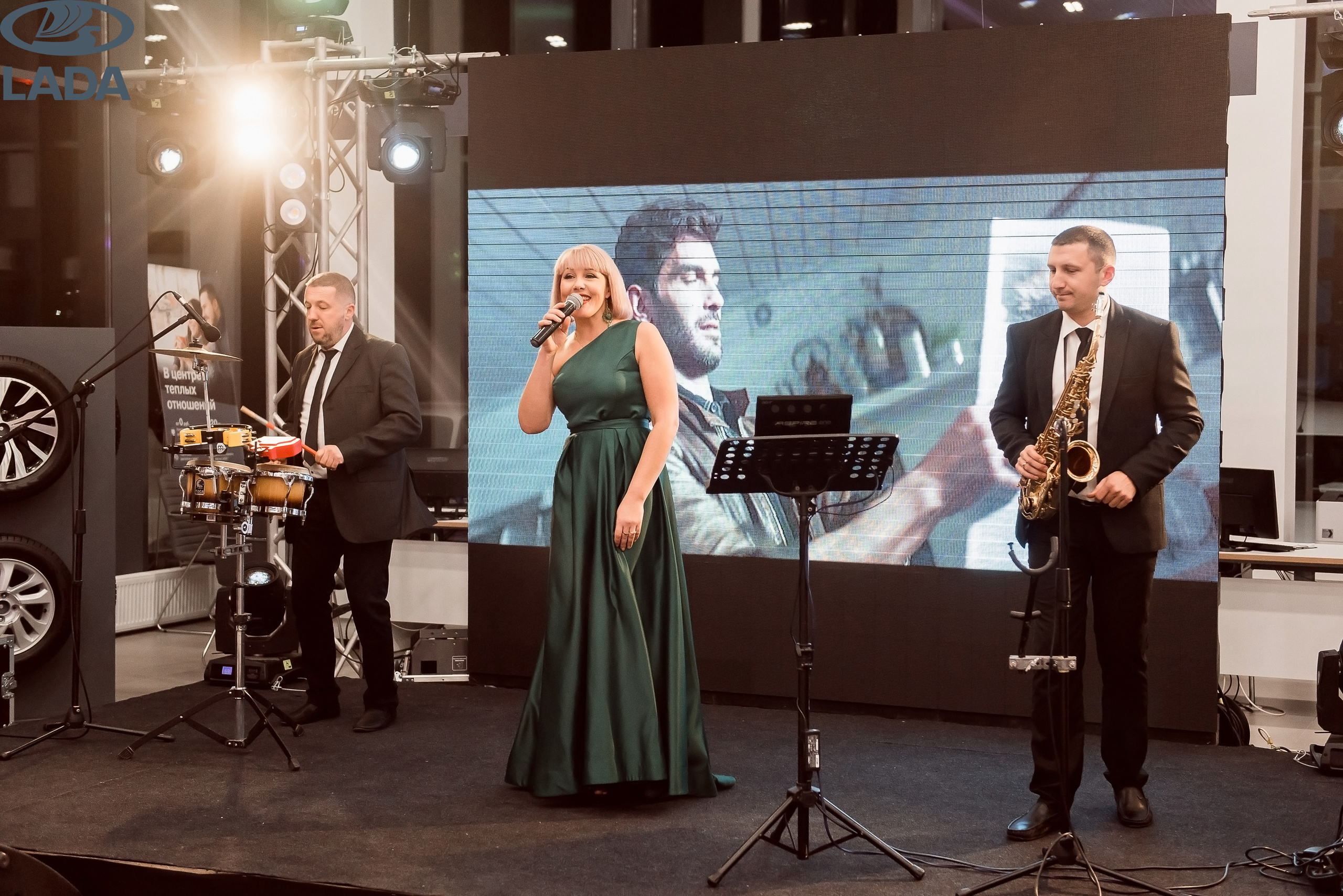 Открытие салона Lada. Свадебный фотограф в Крыму Александр Богомазов