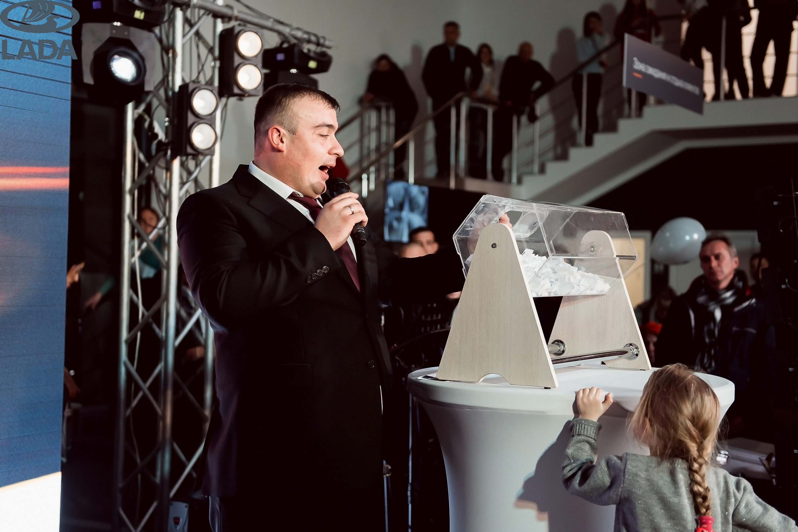 Открытие салона Lada. Свадебный фотограф в Крыму Александр Богомазов