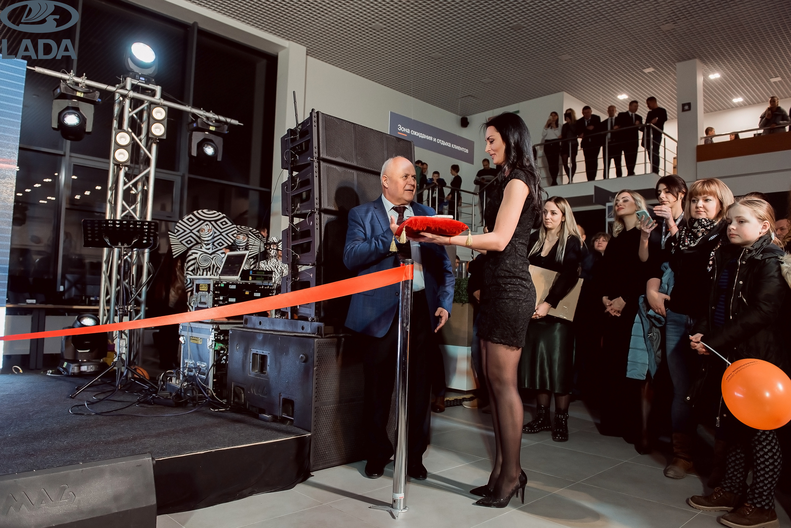 Открытие салона Lada. Свадебный фотограф в Крыму Александр Богомазов