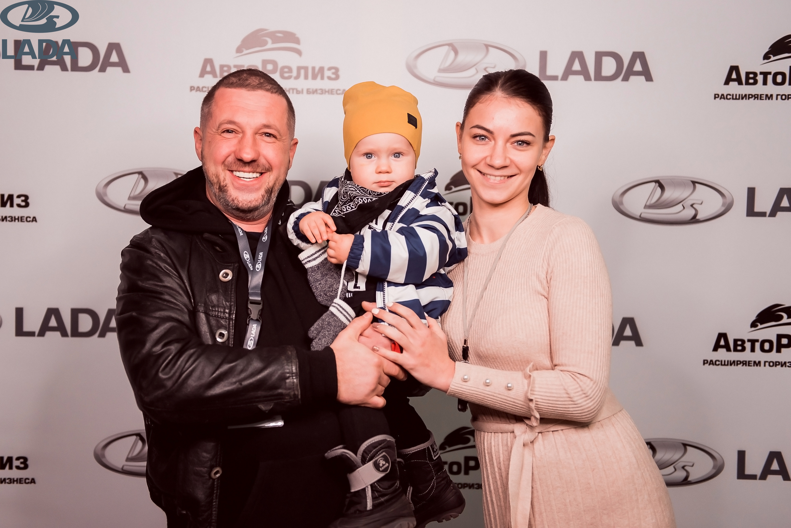 Открытие салона Lada. Свадебный фотограф в Крыму Александр Богомазов