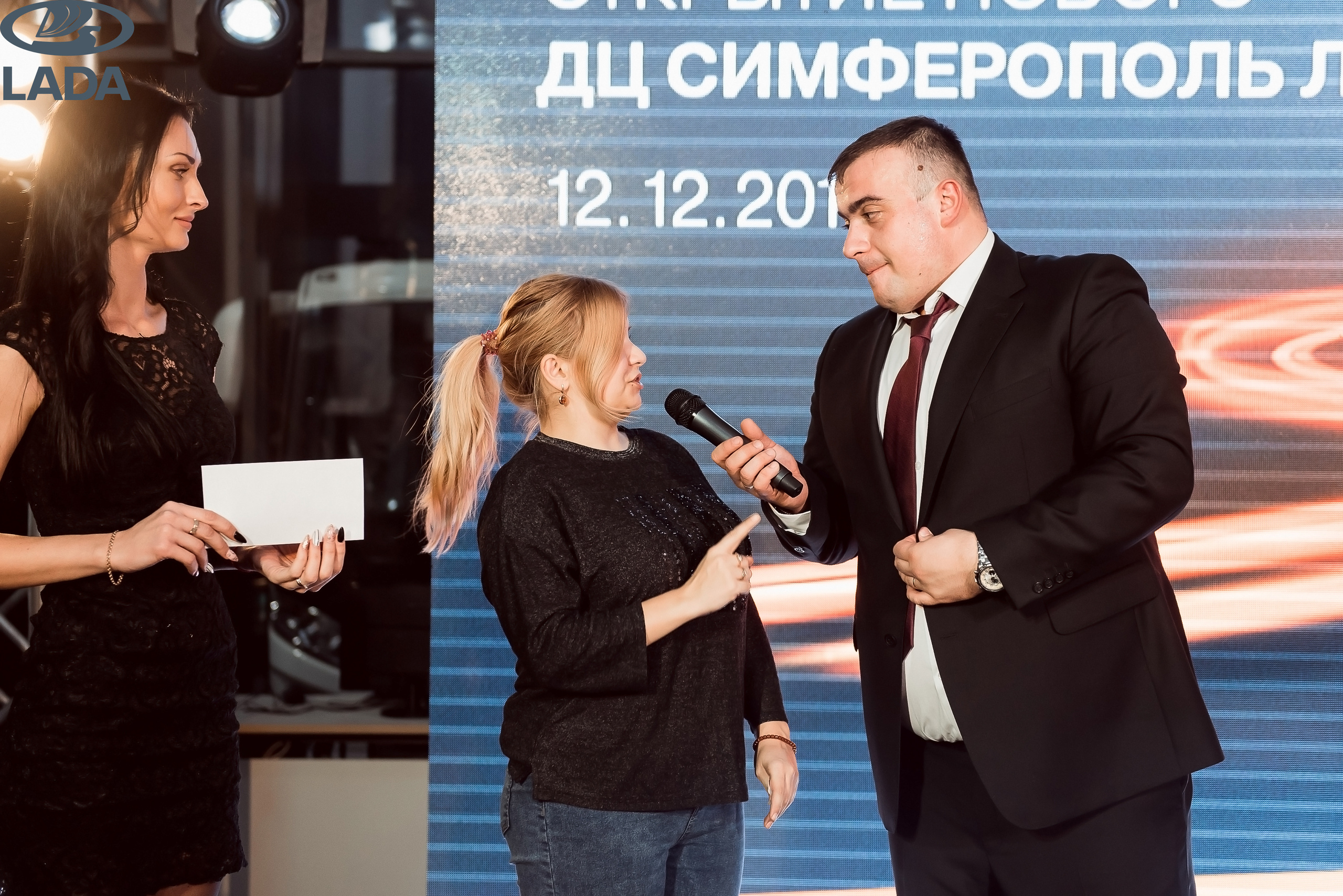 Открытие салона Lada. Свадебный фотограф в Крыму Александр Богомазов