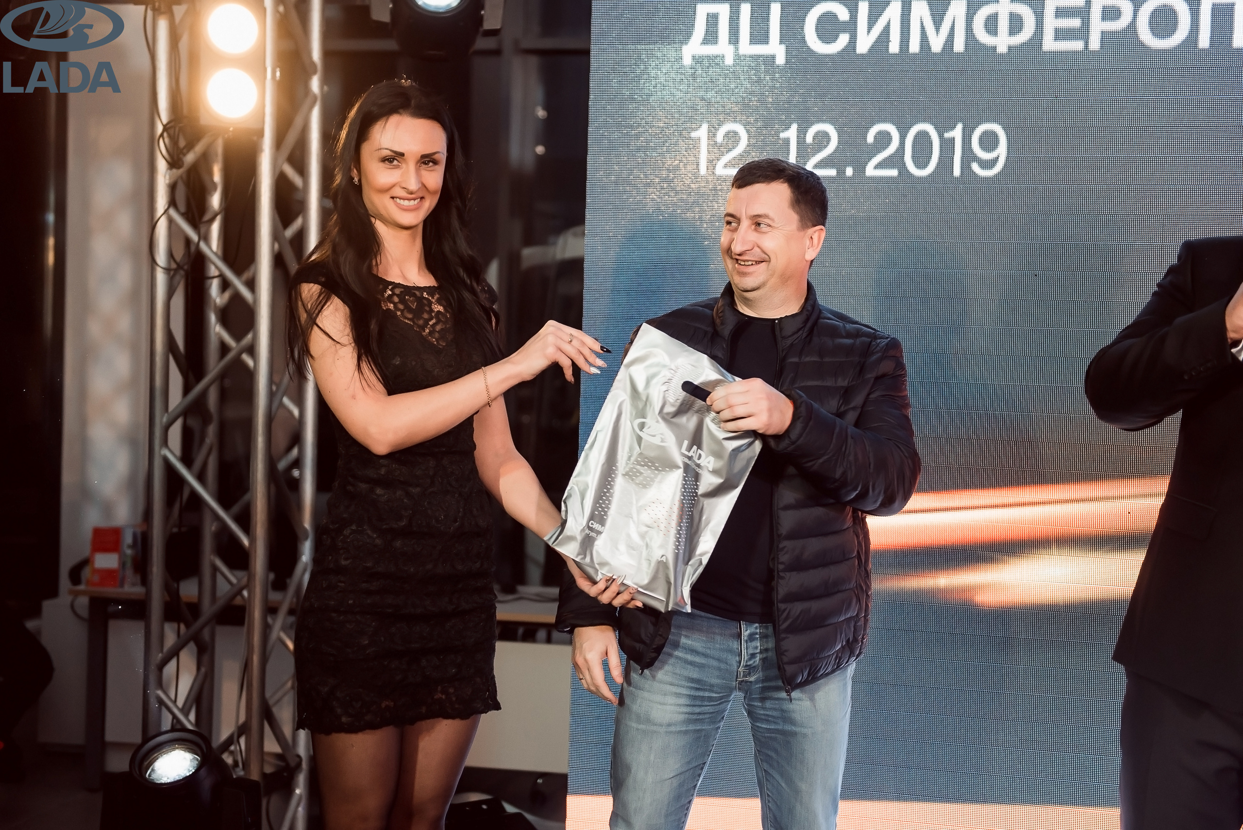 Открытие салона Lada. Свадебный фотограф в Крыму Александр Богомазов