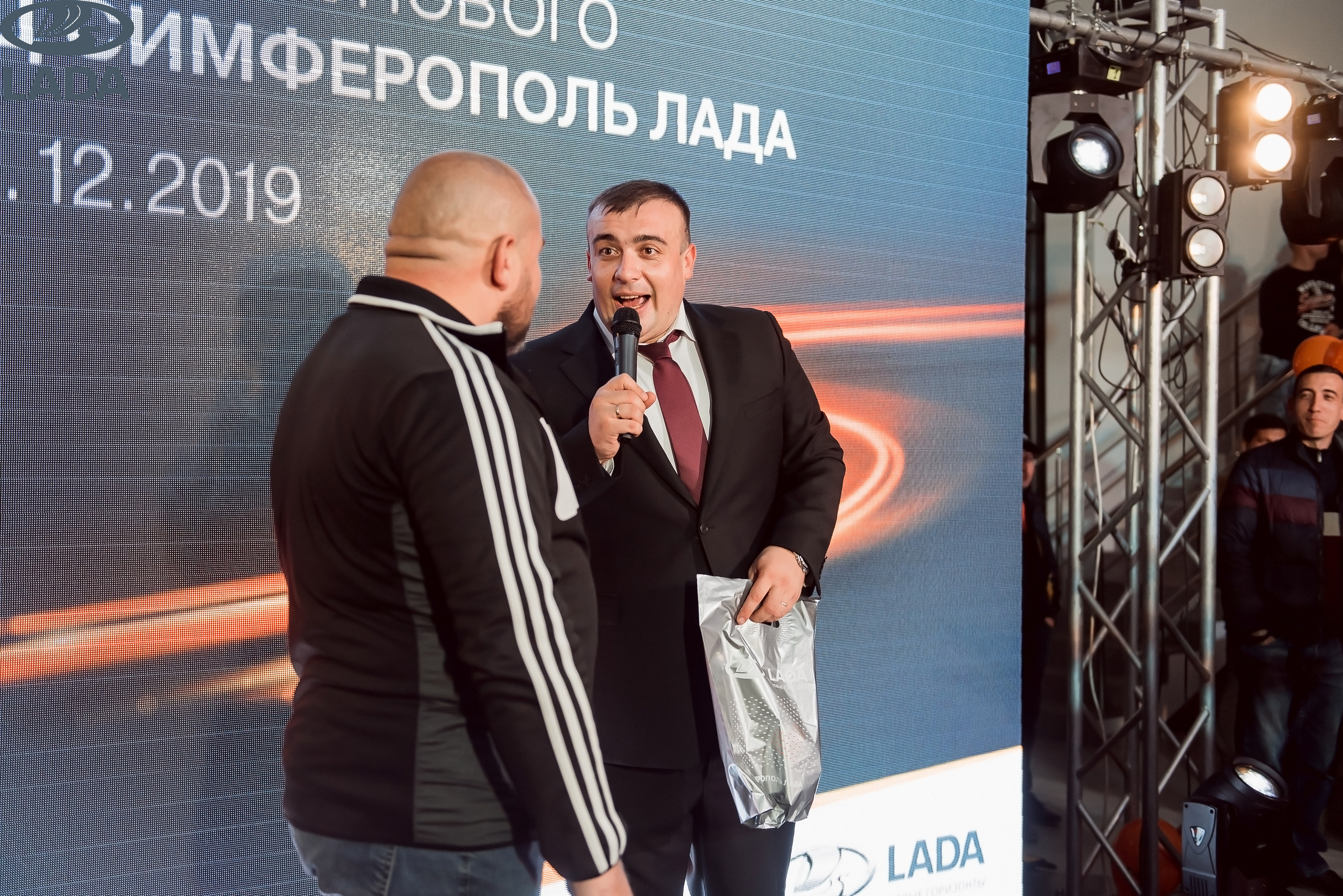 Открытие салона Lada. Свадебный фотограф в Крыму Александр Богомазов