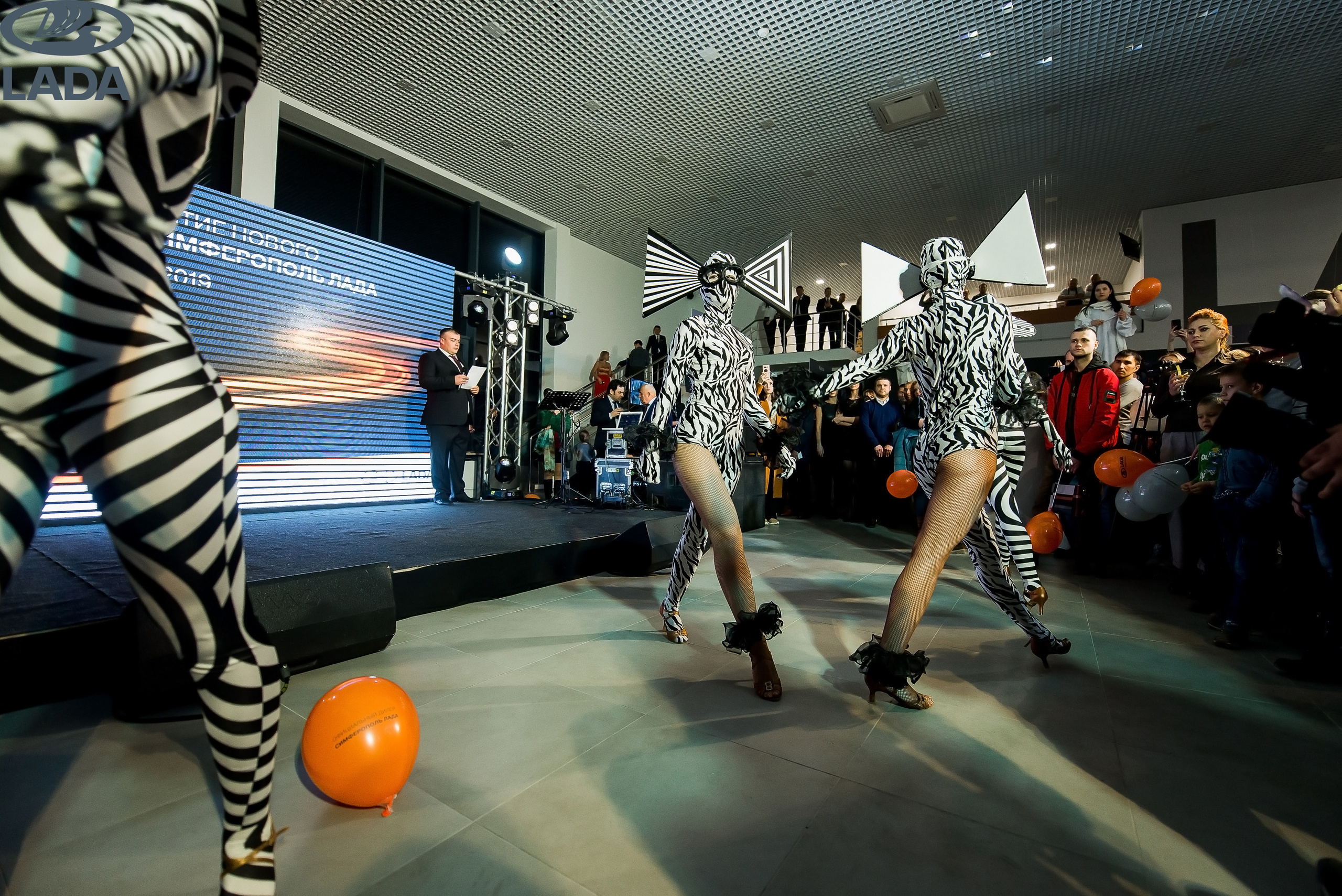 Открытие салона Lada. Свадебный фотограф в Крыму Александр Богомазов