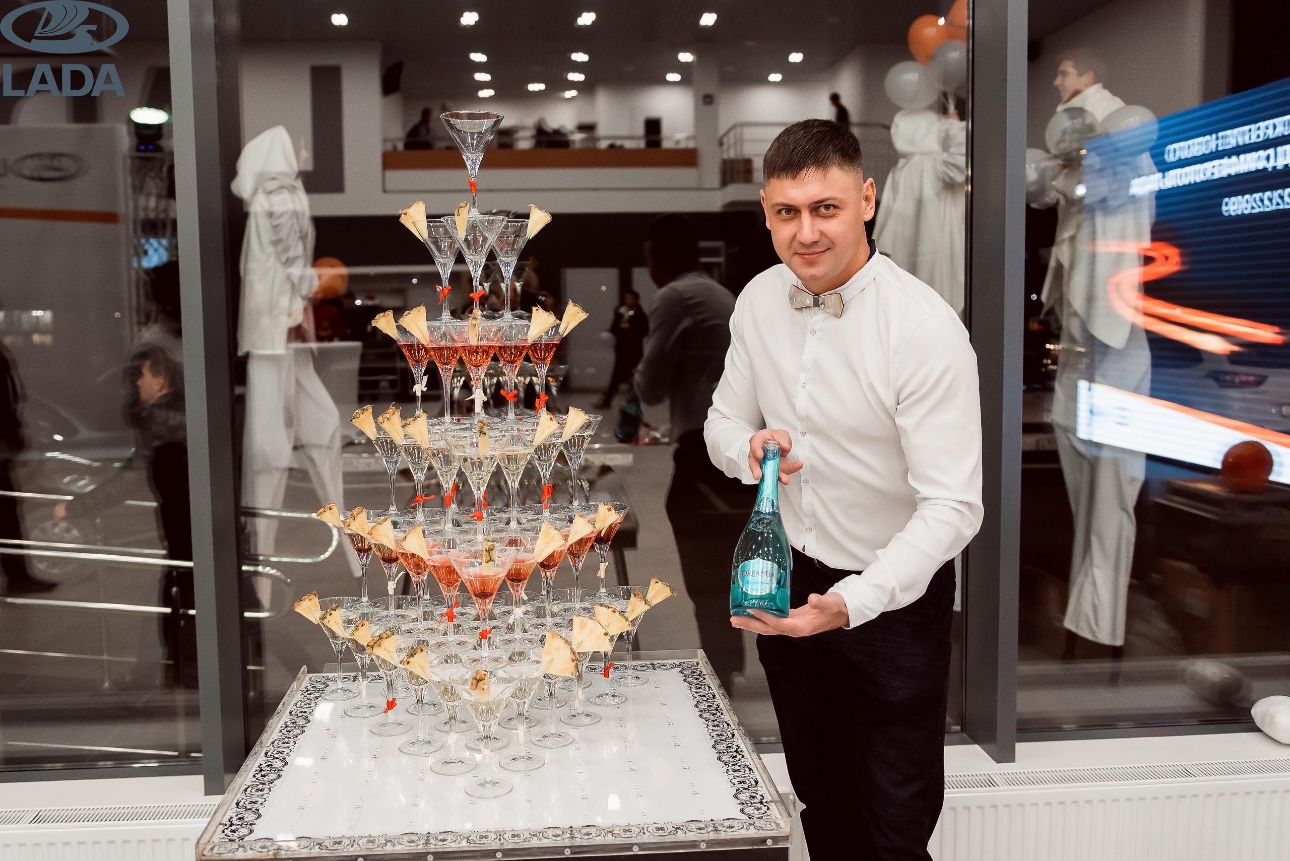 Открытие салона Lada. Свадебный фотограф в Крыму Александр Богомазов