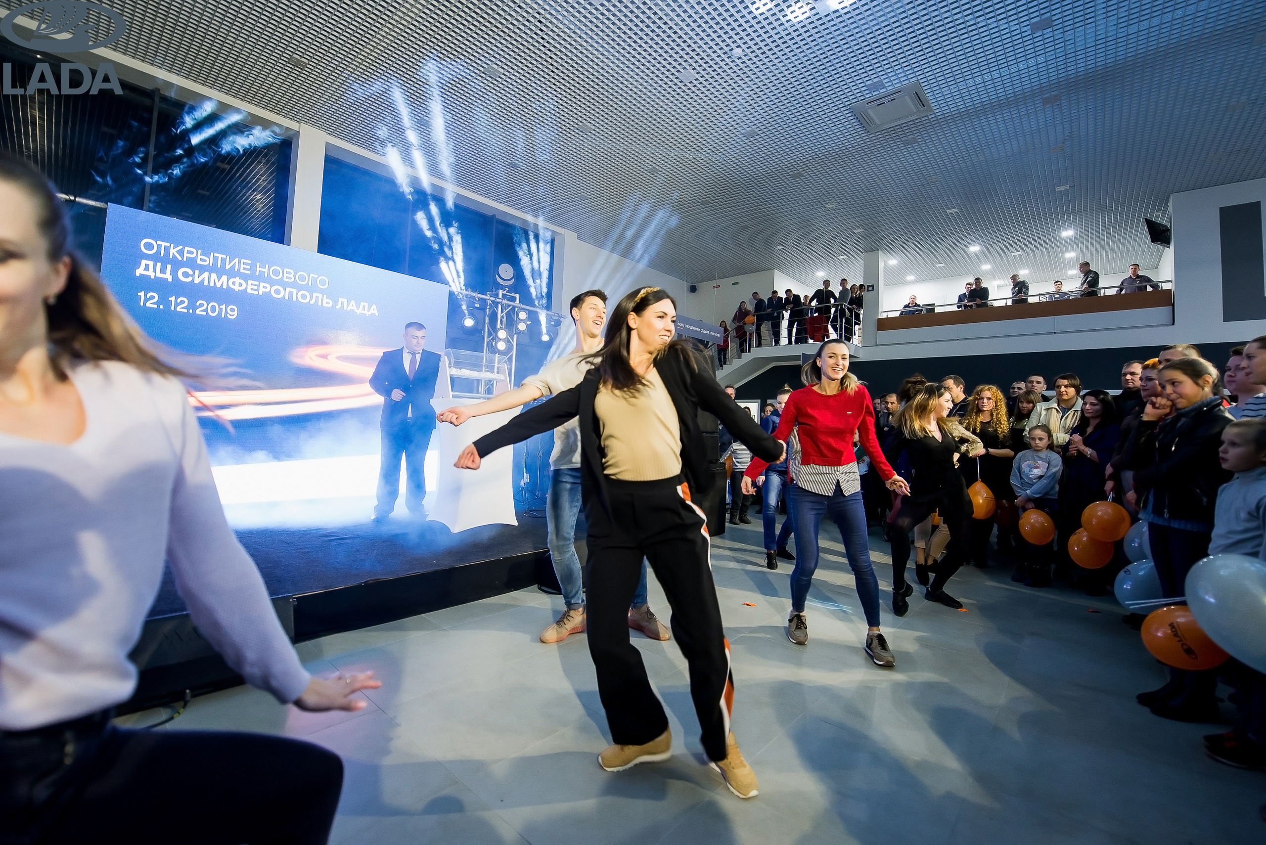 Открытие салона Lada. Свадебный фотограф в Крыму Александр Богомазов