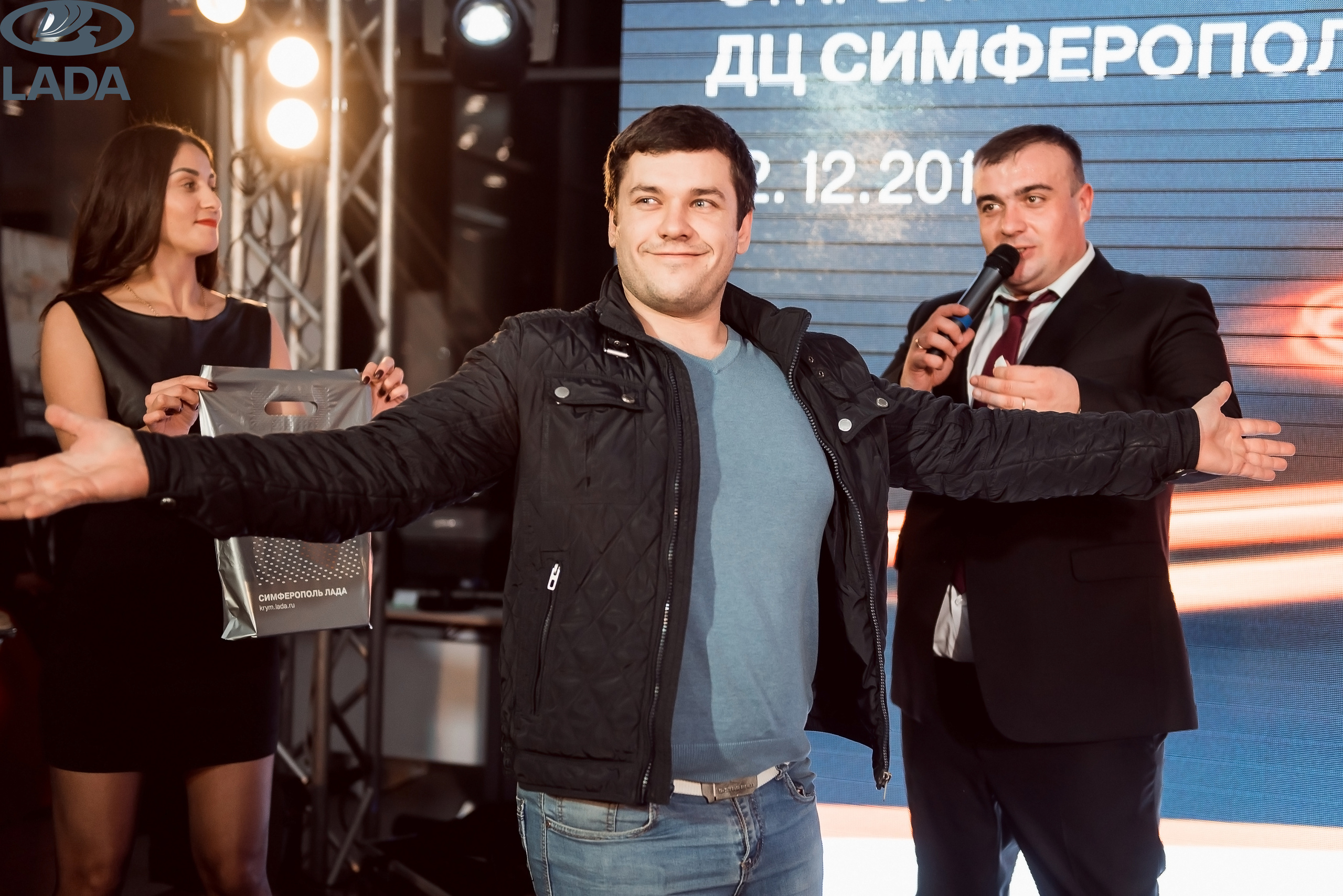 Открытие салона Lada. Свадебный фотограф в Крыму Александр Богомазов