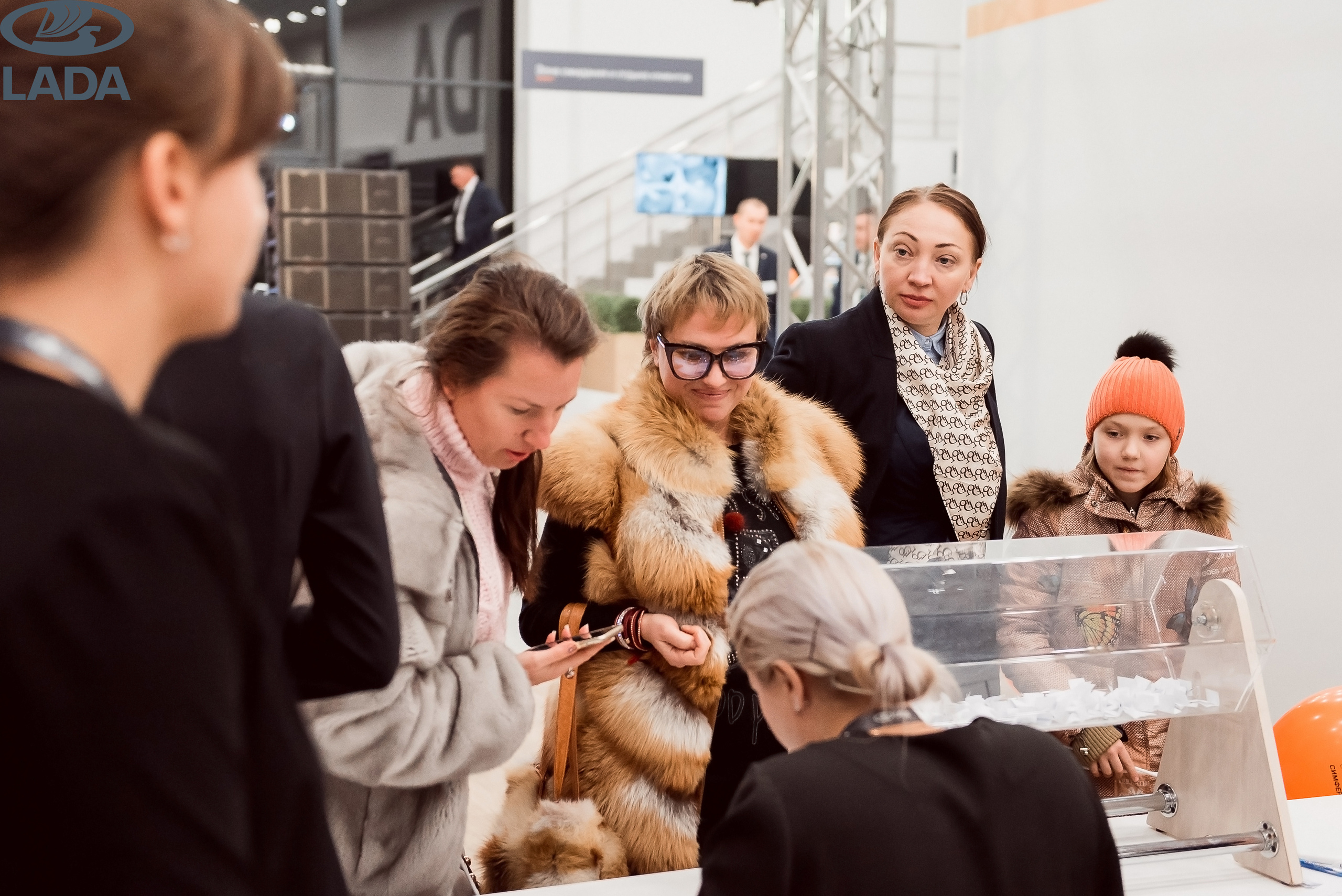 Открытие салона Lada. Свадебный фотограф в Крыму Александр Богомазов