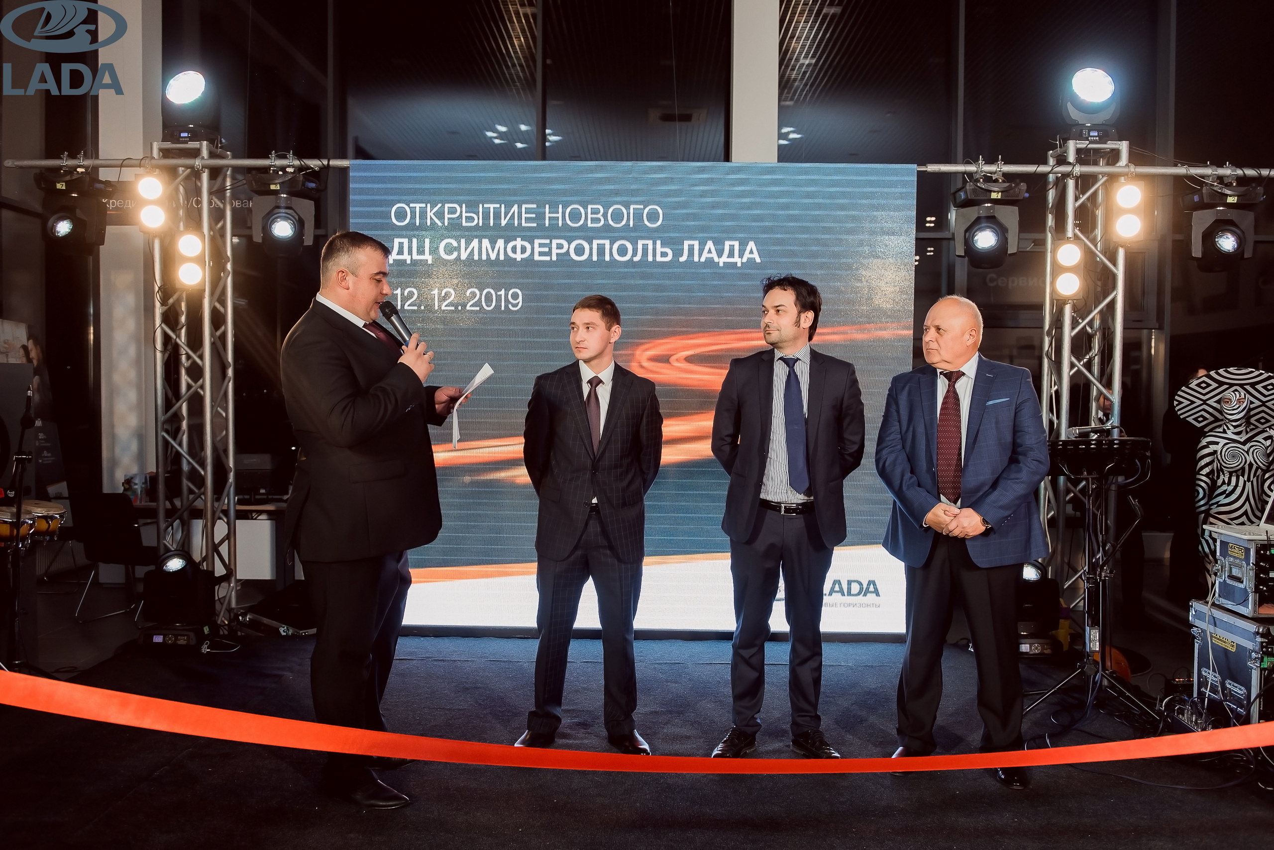 Открытие салона Lada. Свадебный фотограф в Крыму Александр Богомазов