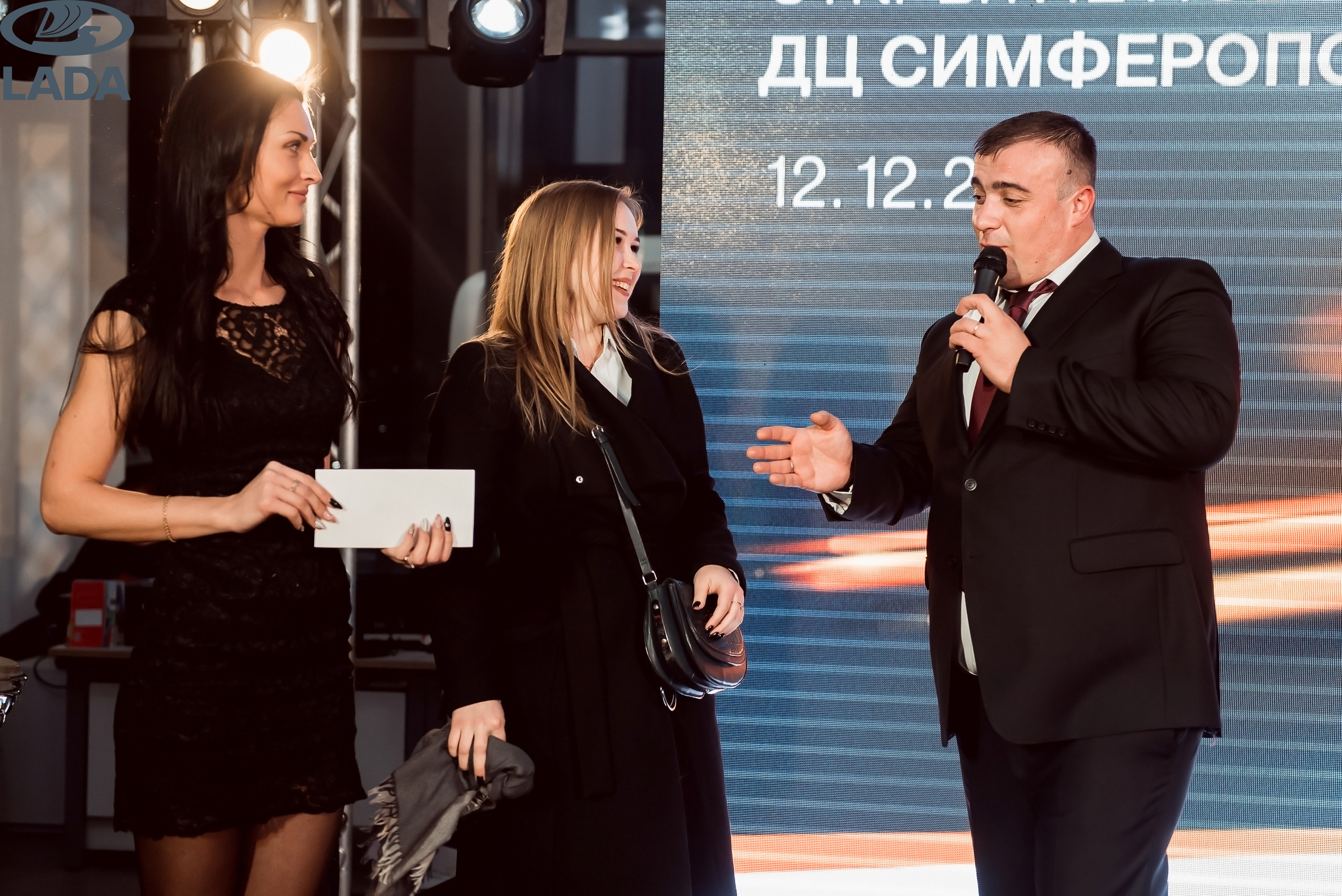 Открытие салона Lada. Свадебный фотограф в Крыму Александр Богомазов