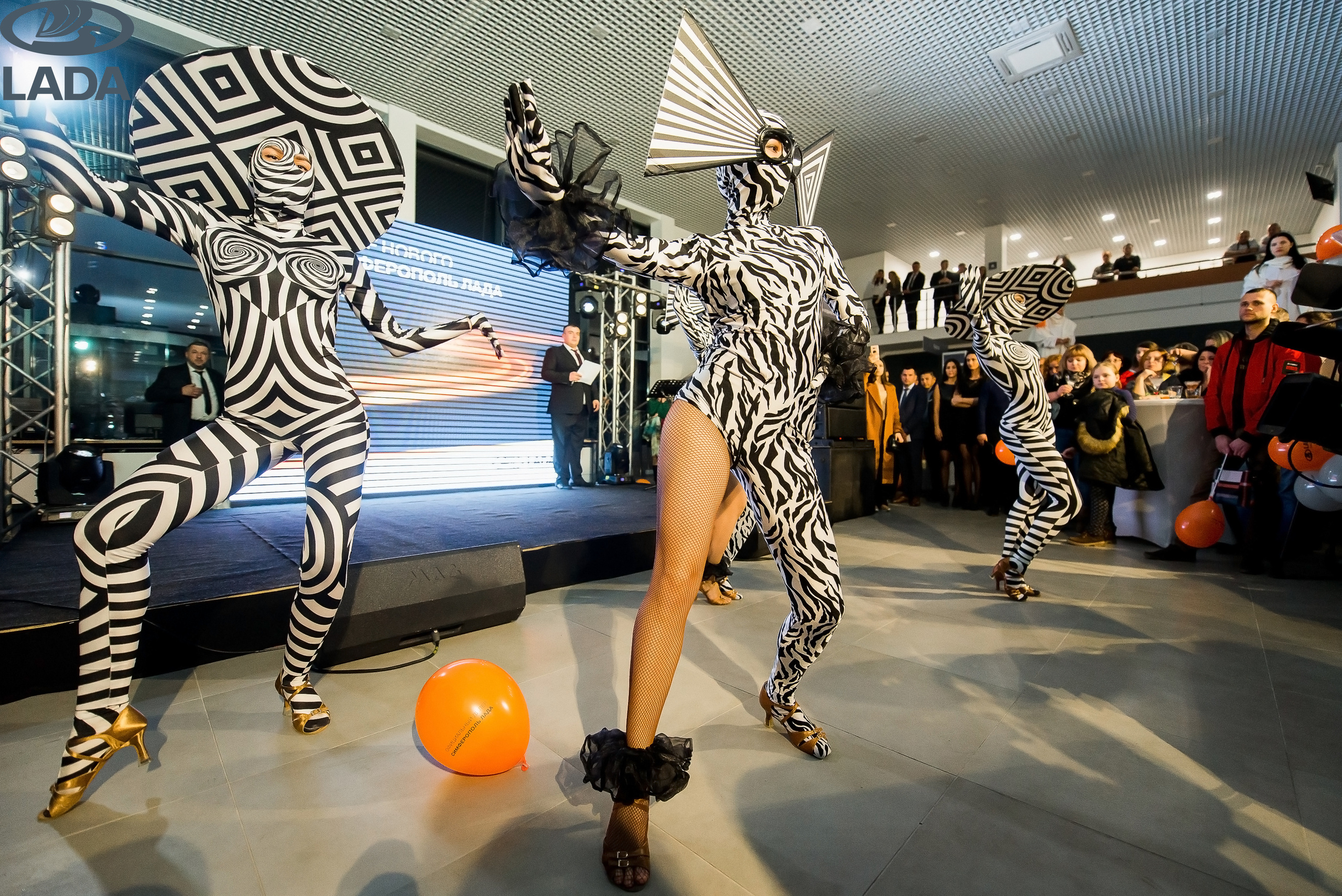 Открытие салона Lada. Свадебный фотограф в Крыму Александр Богомазов